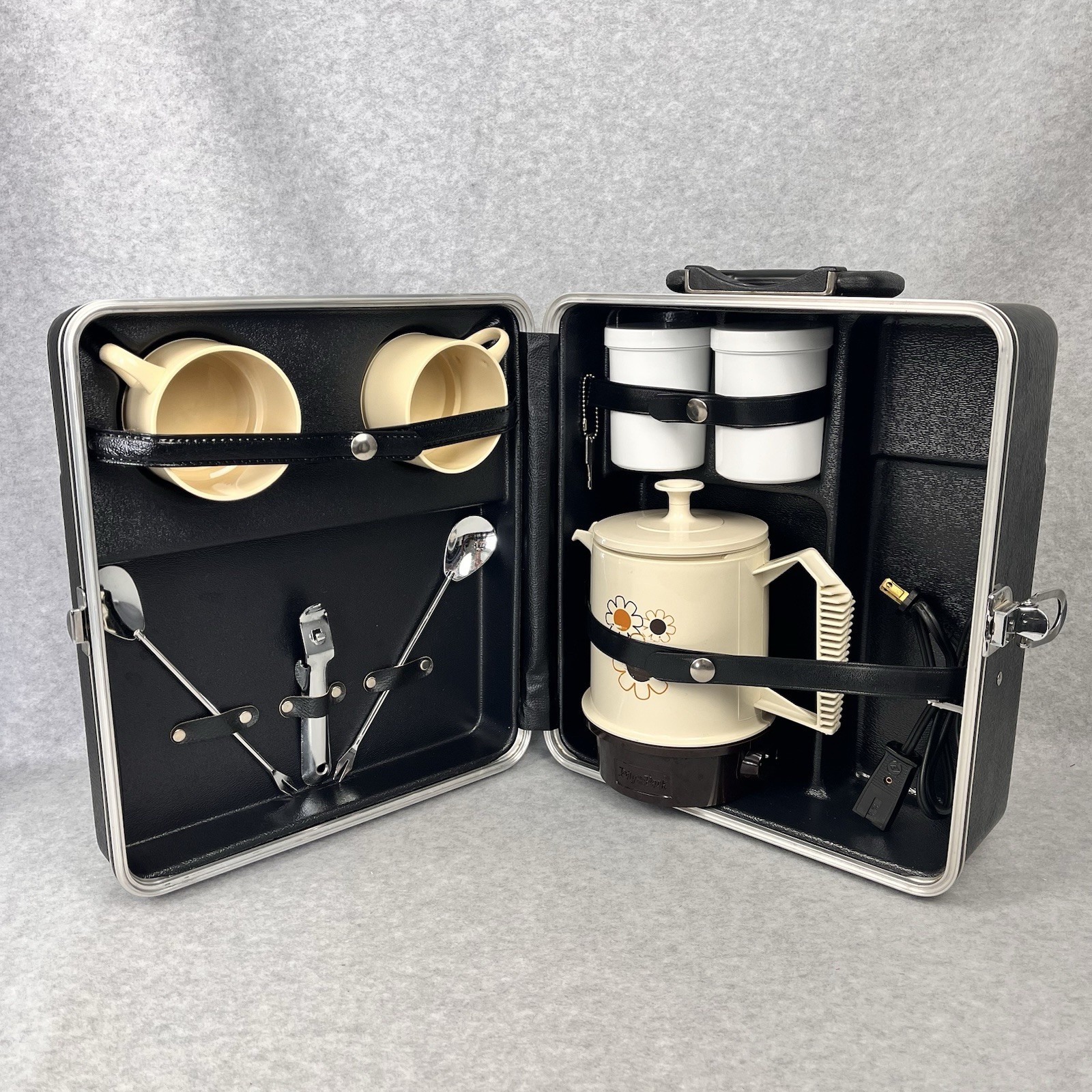 Vintage Regal Poly-Perk Electric 2-4 Cup Coffee Tea Maker Platt Travel Case