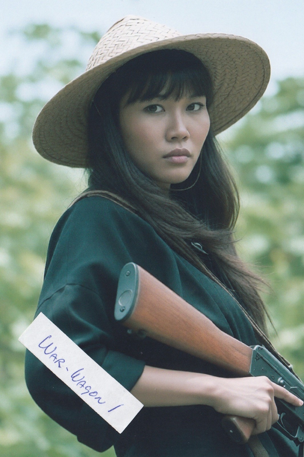 Vietnam  War  Photo --    Female   VC Soldier