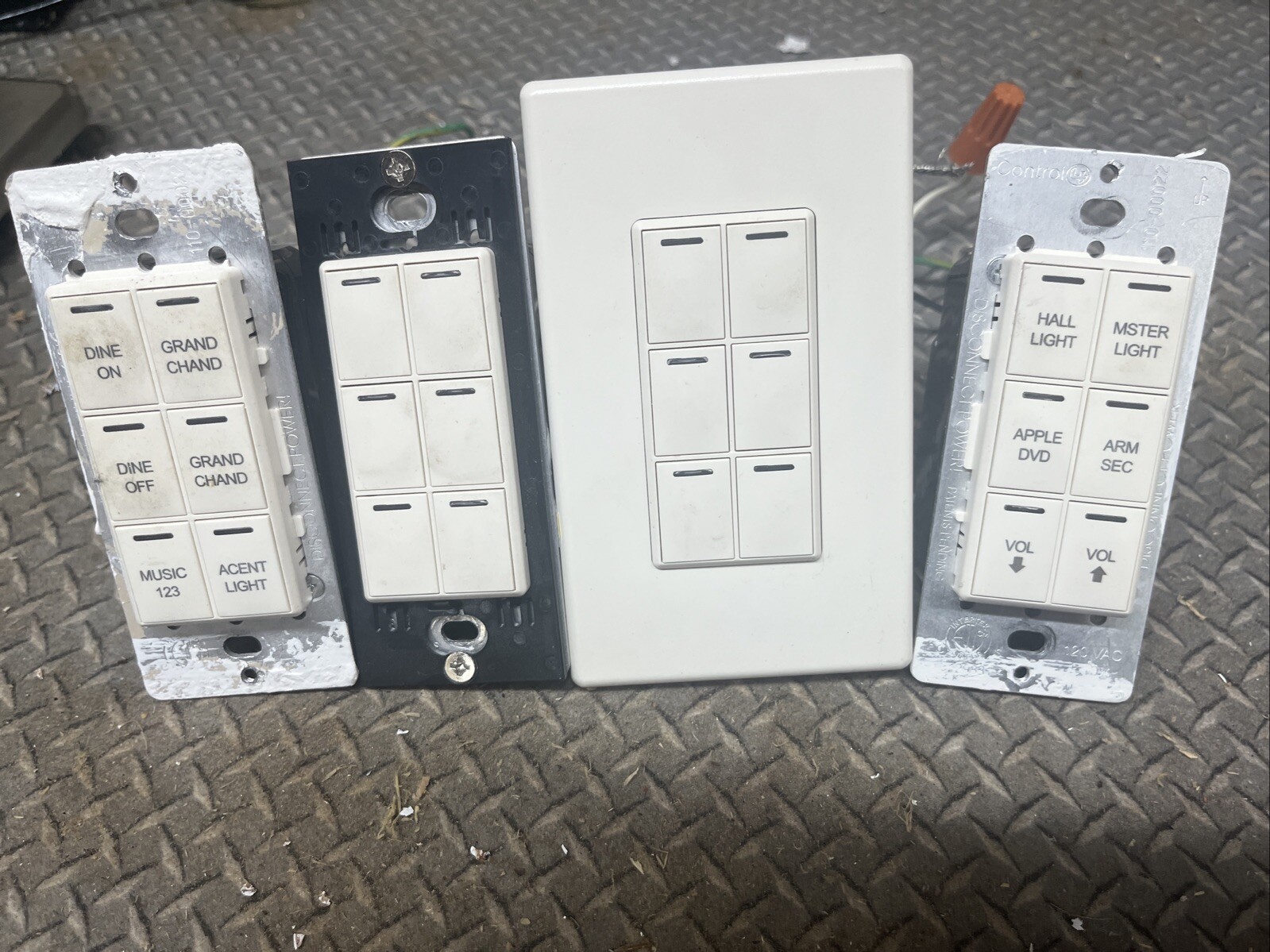 CONTROL 4 Wireless 6 Button Keypad  C4-KP6-Z-x