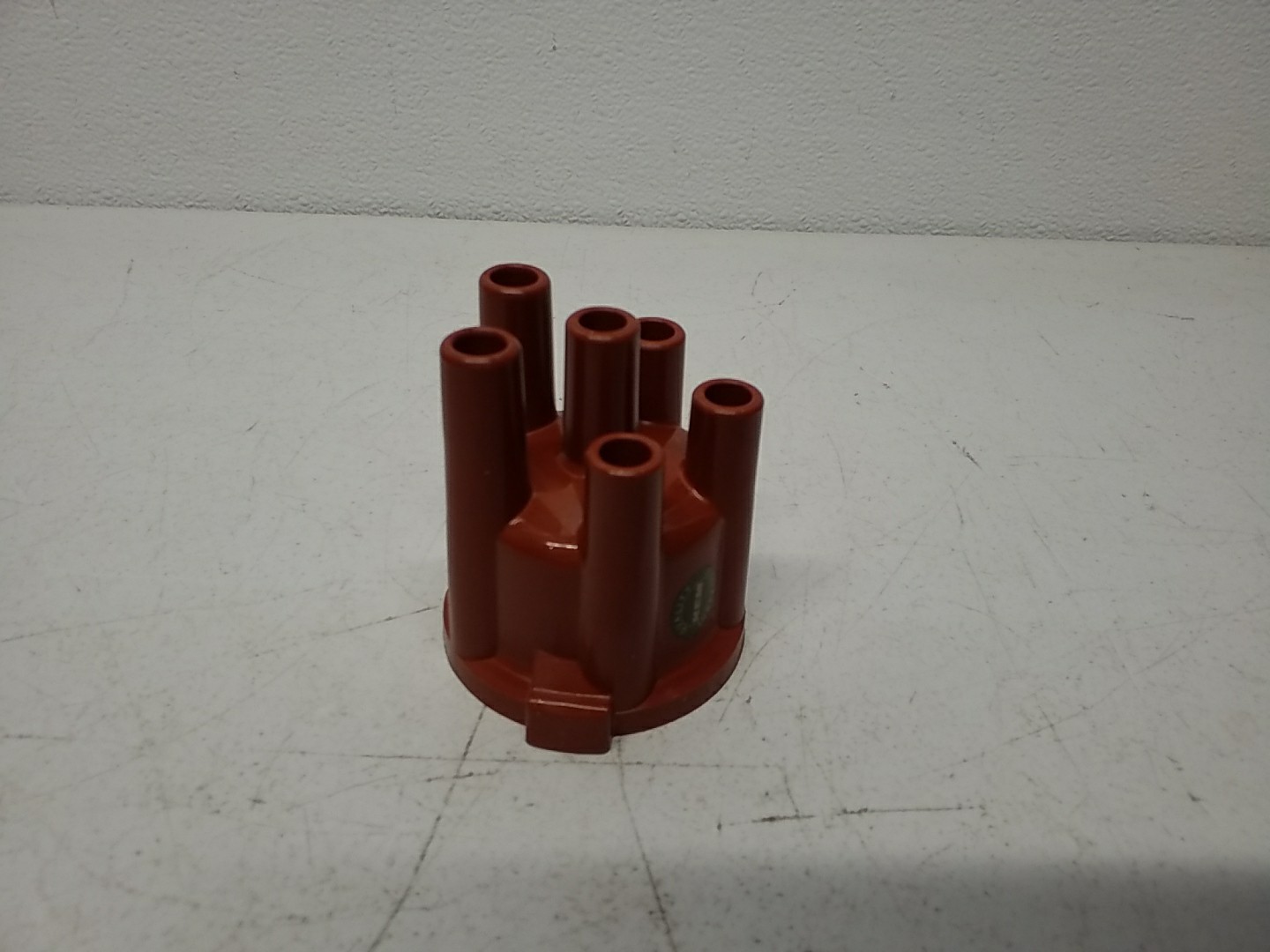 Kem W3012 Ignition Distributor Cap – Durable Reliable Engine Performance