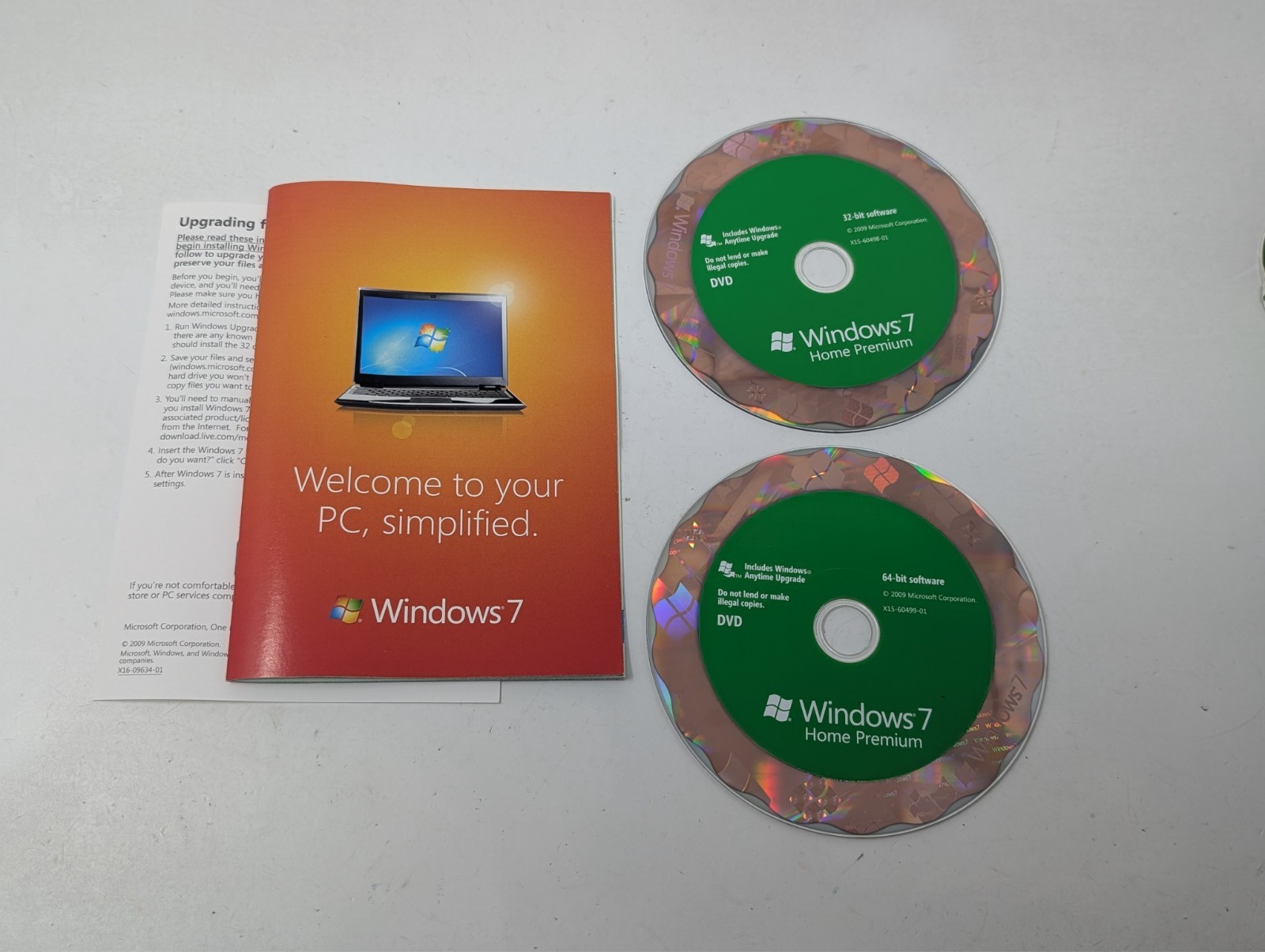 Microsoft Windows 7 Home Premium 32 Bit & 64 Bit DVDs Complete