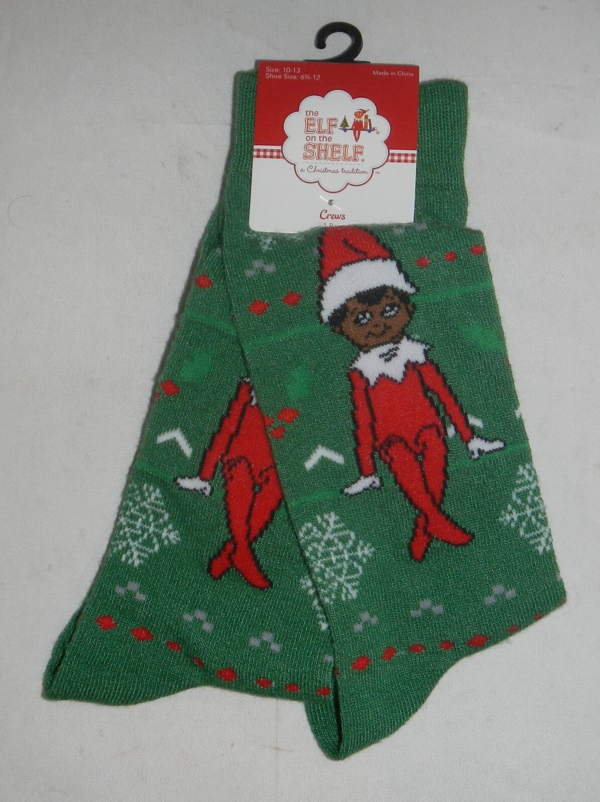 Elf on the Shelf Christmas Tradition Pair of Crew Socks Unisex Adult Size 10-13