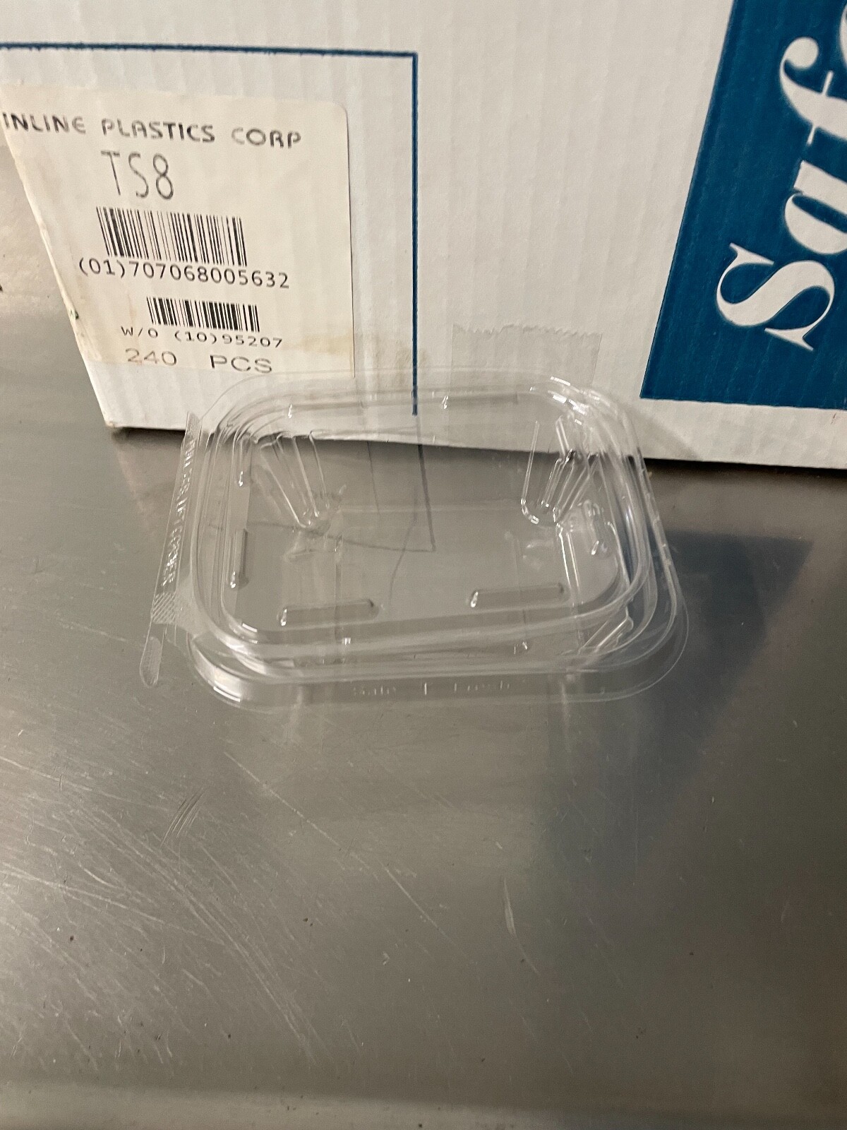 Safe T Fresh Tamper Evident 8 OZ Plastic Clear Hinged Disposable Container