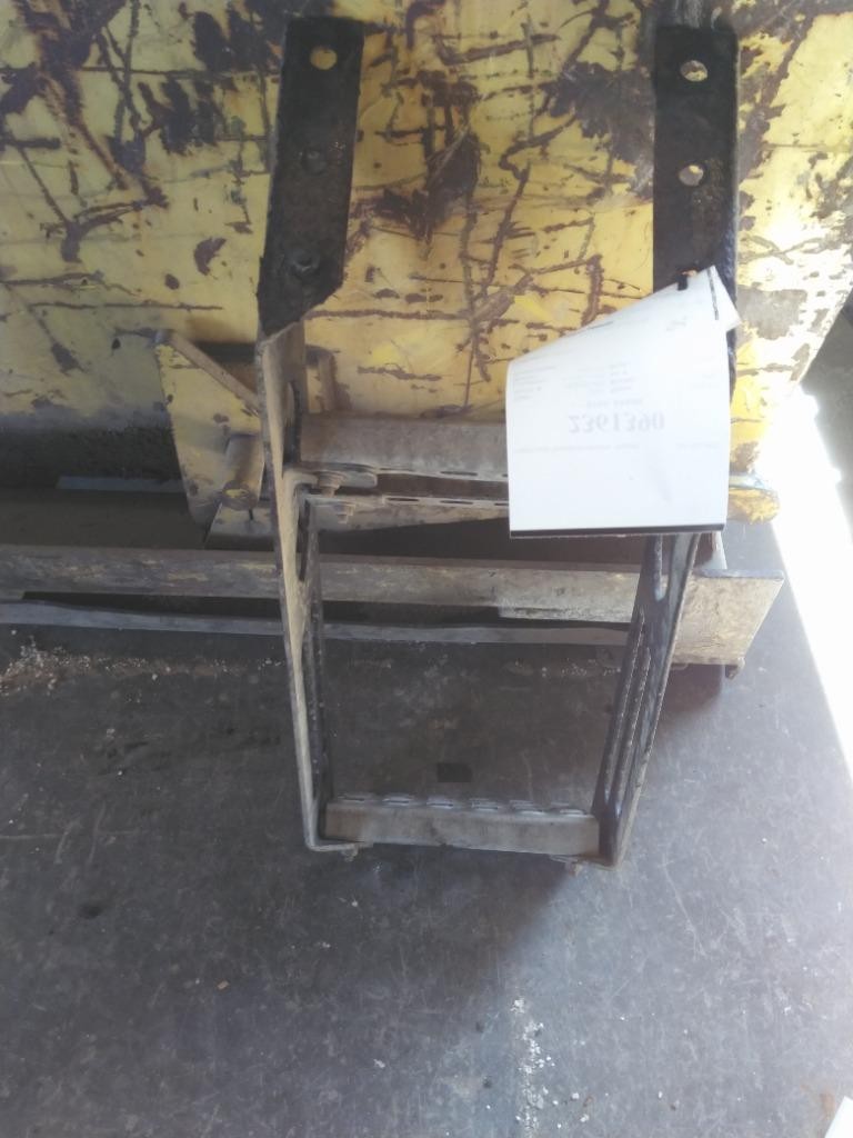 Replaces 2007 VOLVO VNL FRAME STEP , MN