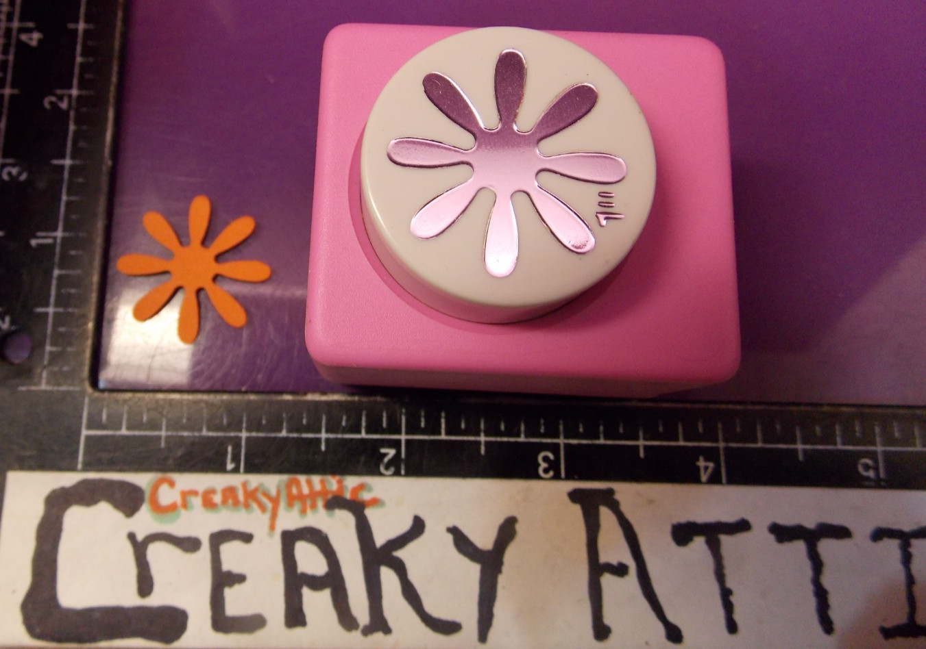 DAISY FLOWER TOP 1 INCH PETALS PAPER PUNCH MCGILL CRAFTIVITY CREAKYATTIC