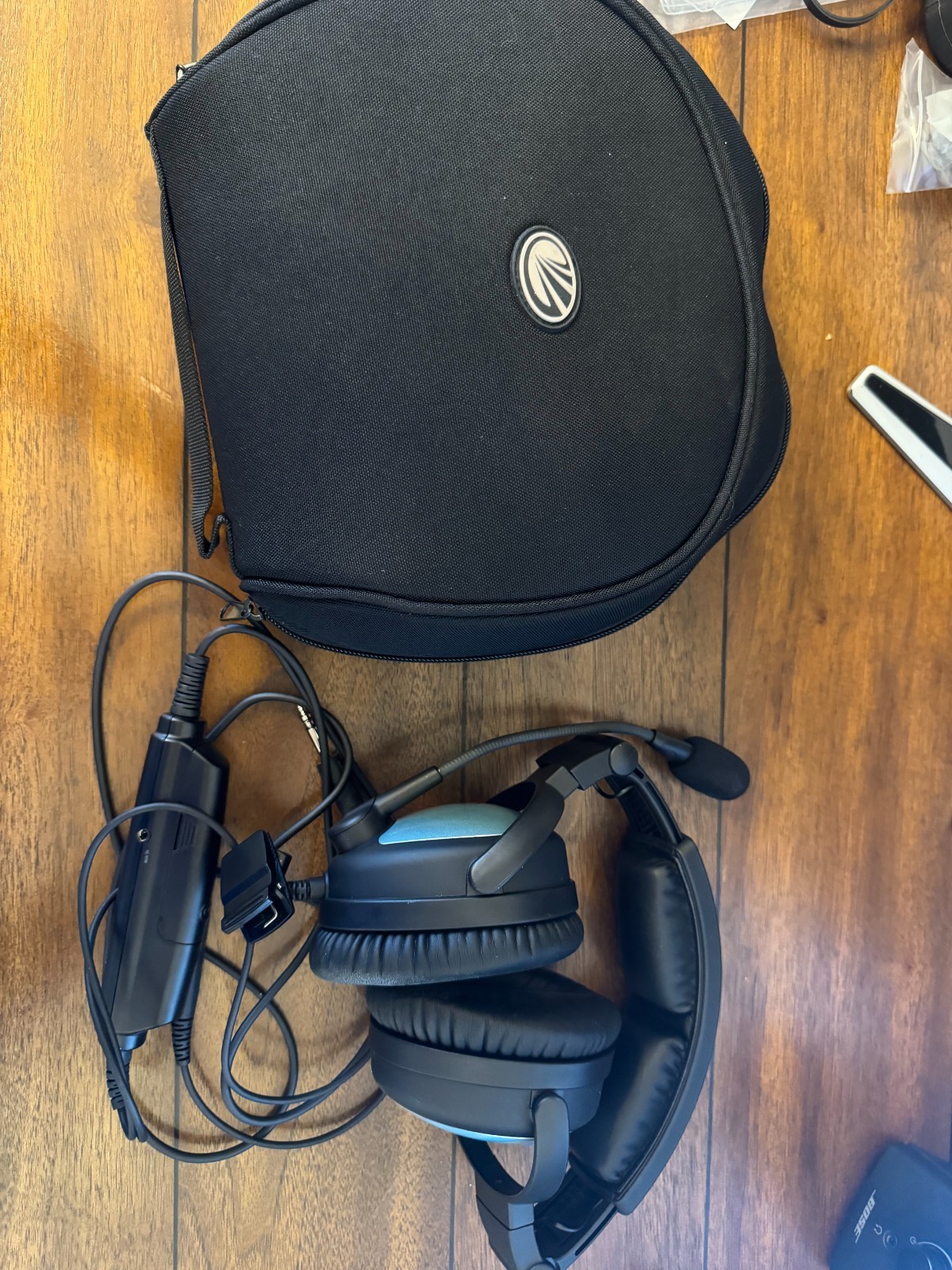 Lightspeed Sierra ANR Aviation Headset - Noise Canceling - Bluetooth - Dual Plug