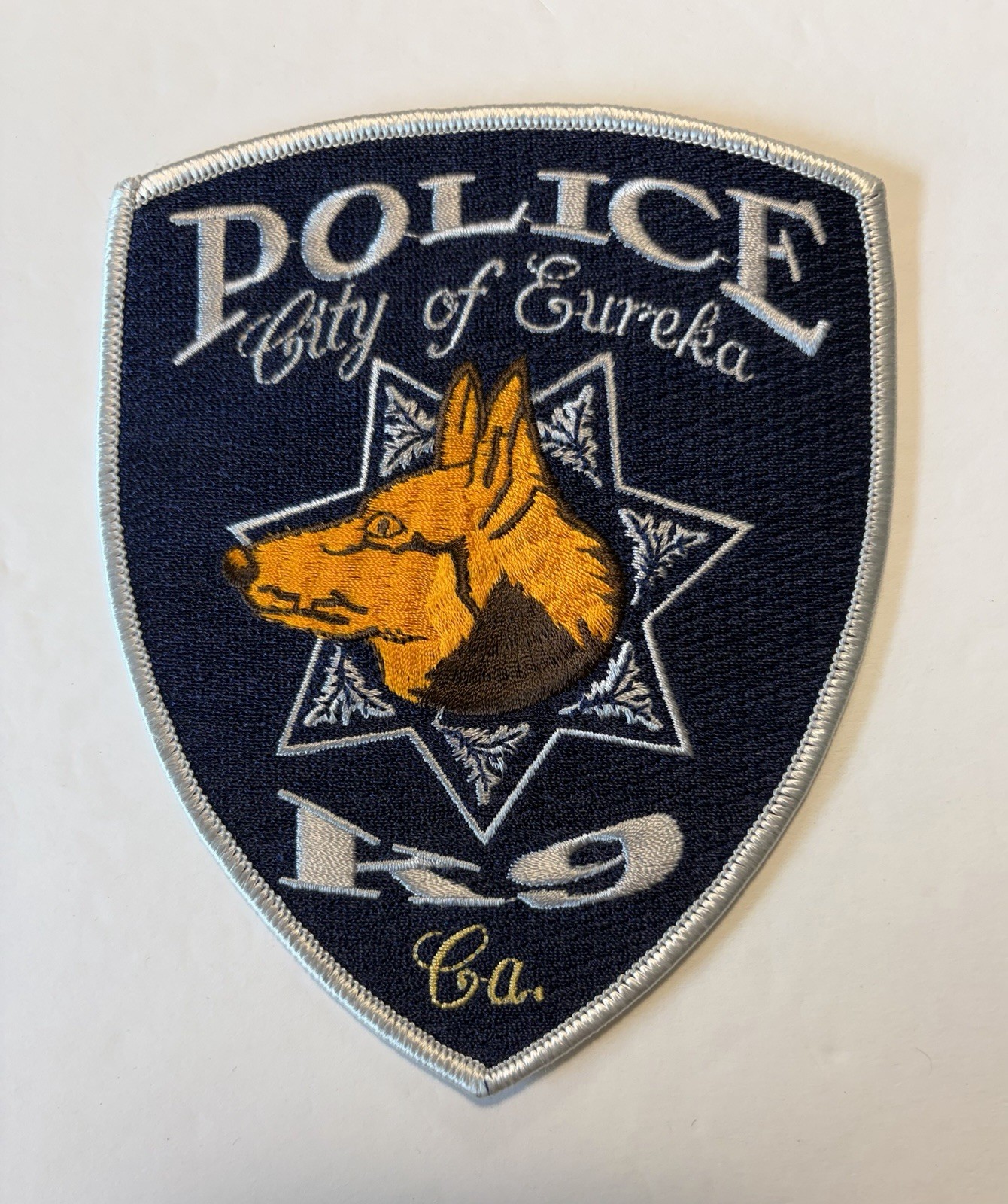 CALIFORNIA CITY OF EUREKA POLICE DEPT K-9 UNIT CANINE PATCH HUMBOLDT COUNTY #D7