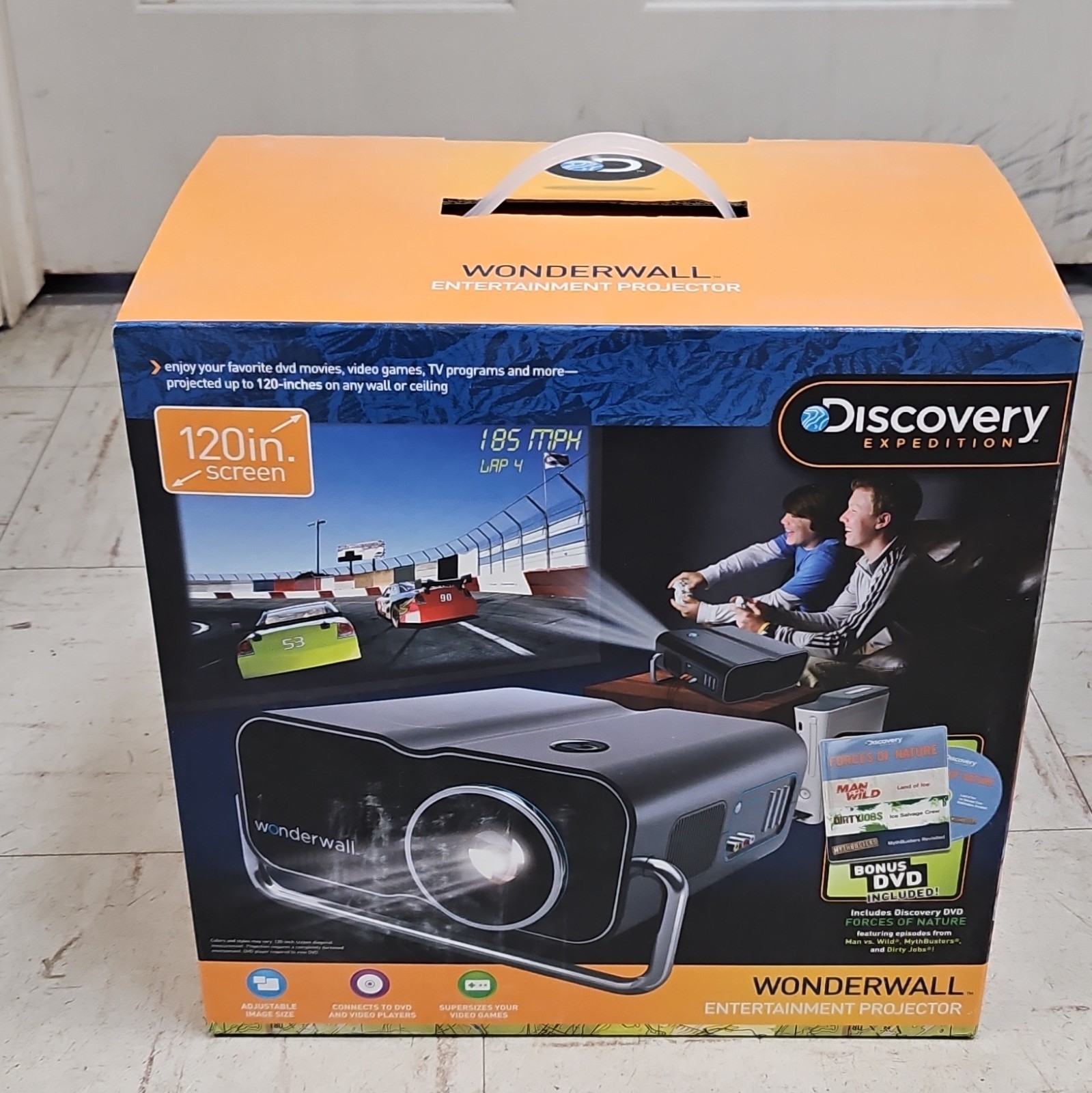Discovery Expedition Wonderwall LCD Projector 640x480 4:3 VGA RCA Unopened