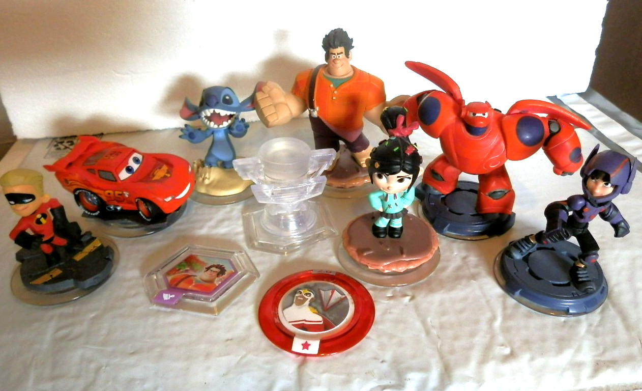 Disney Infinity 2.0 7 Disney Pixar Characters Crystal & Power Discs