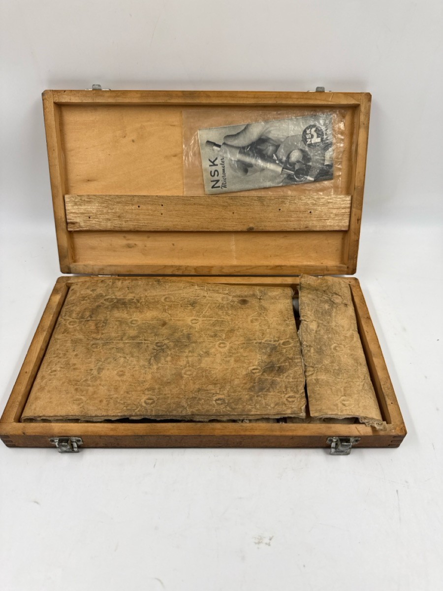 NSK J30890 4-5" Friction Thimble Outside Micrometer Box & User Guide (MI1077581)