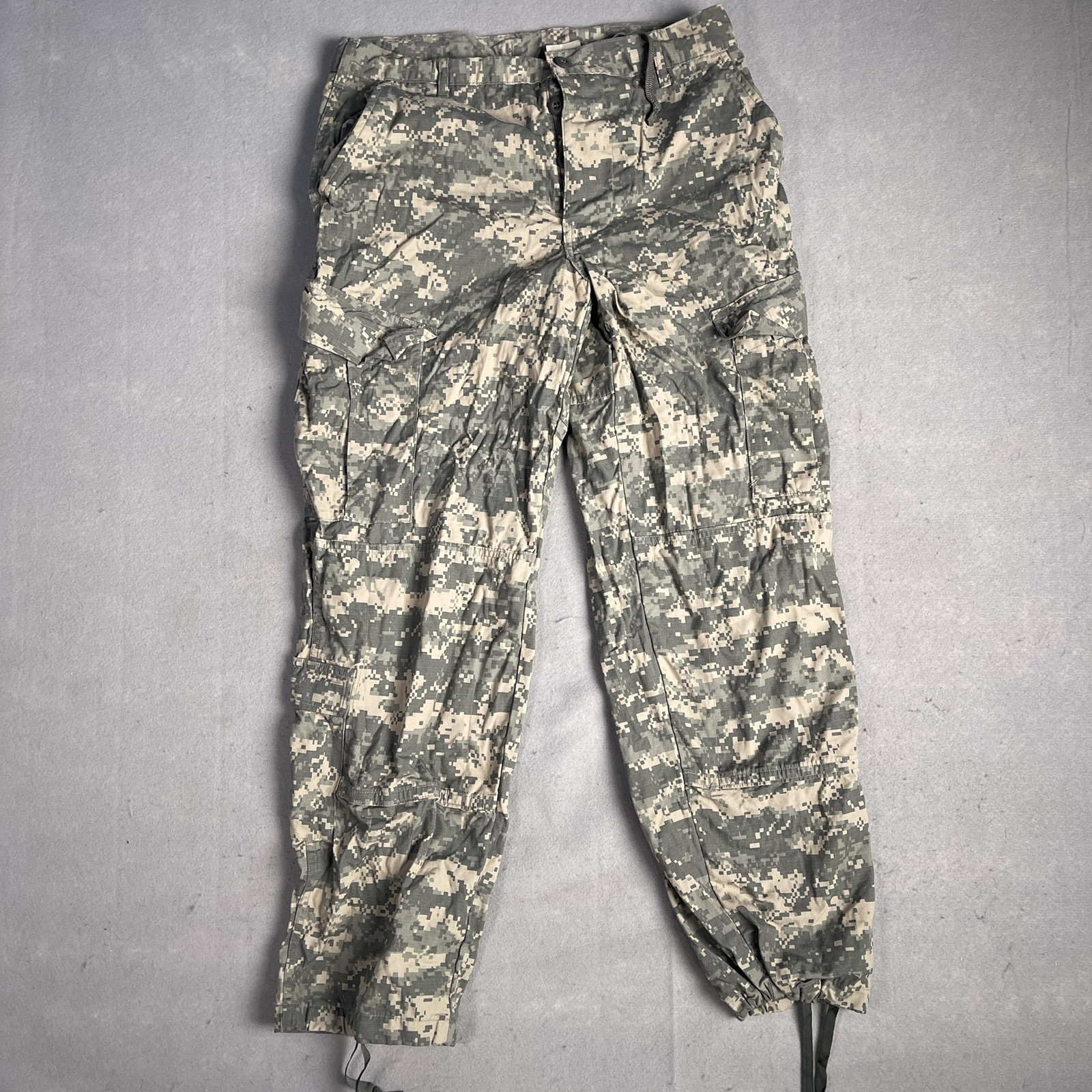 US ARMY 8415-01-519-8429 Digital Camo Button Fly Combat Trousers Medium Reg