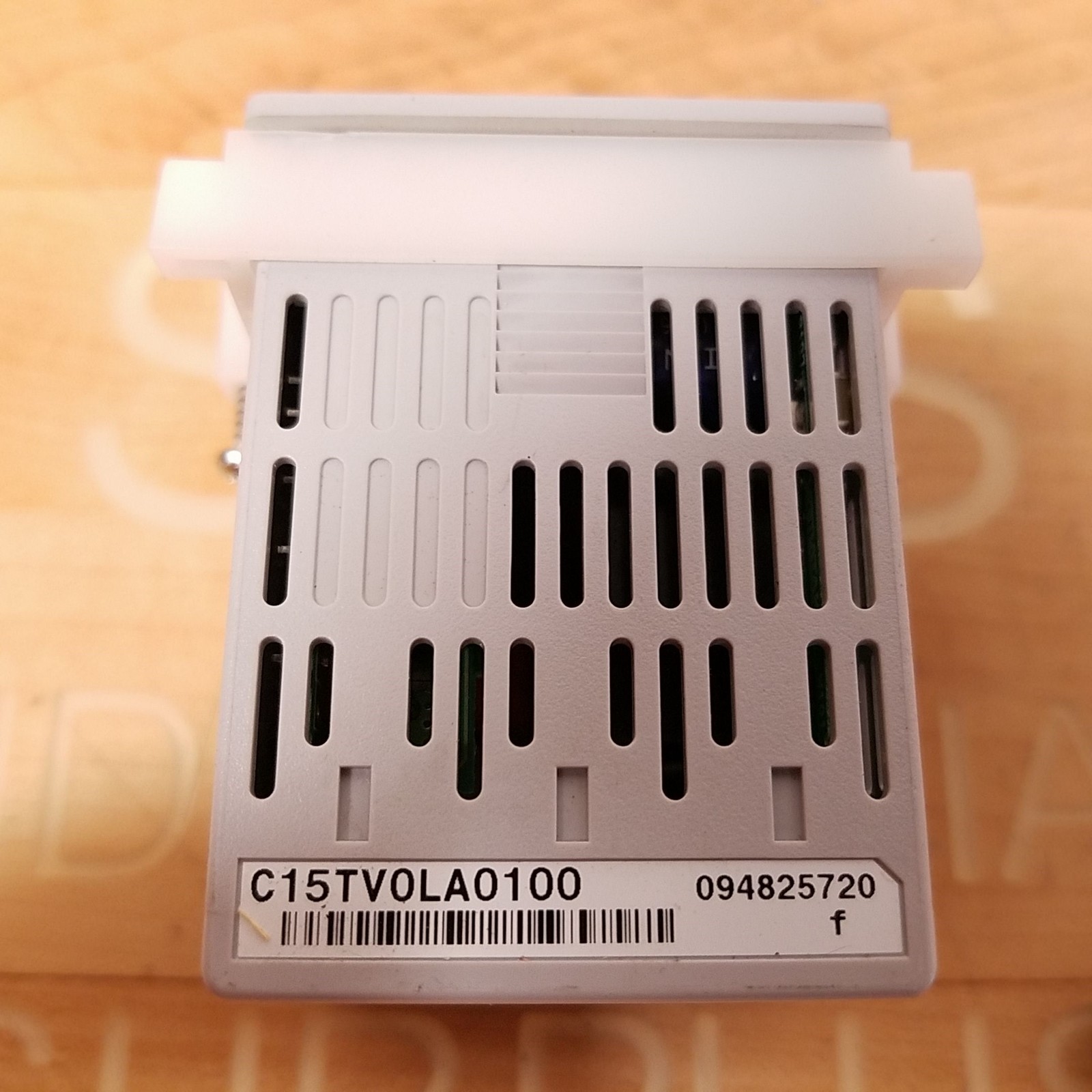 Azbil C15TV0LA0100 SDC15 Temperature Controller - USED