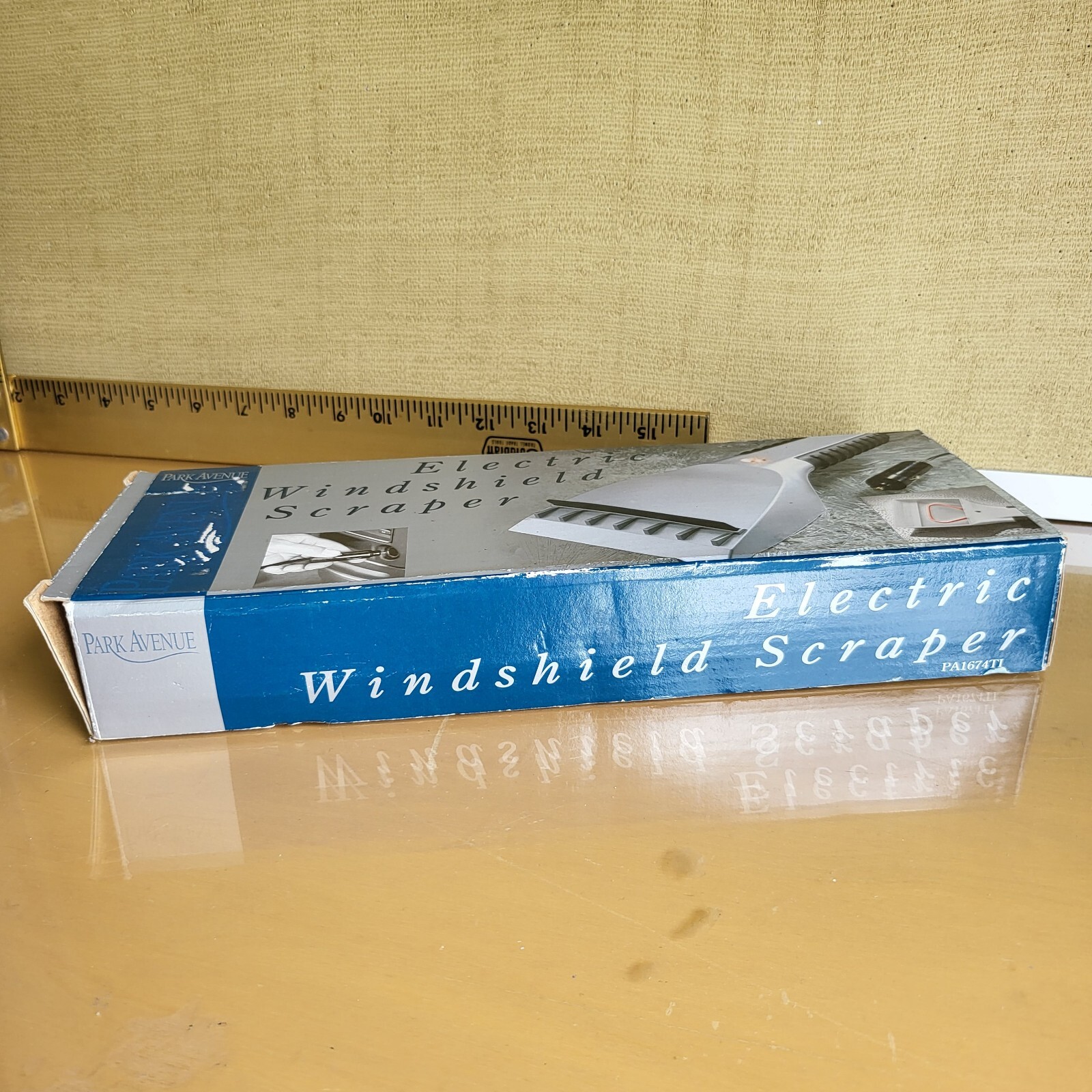Park Avenue Electric Windshield Ice Snow Remover Scraper Tool Car Plug
