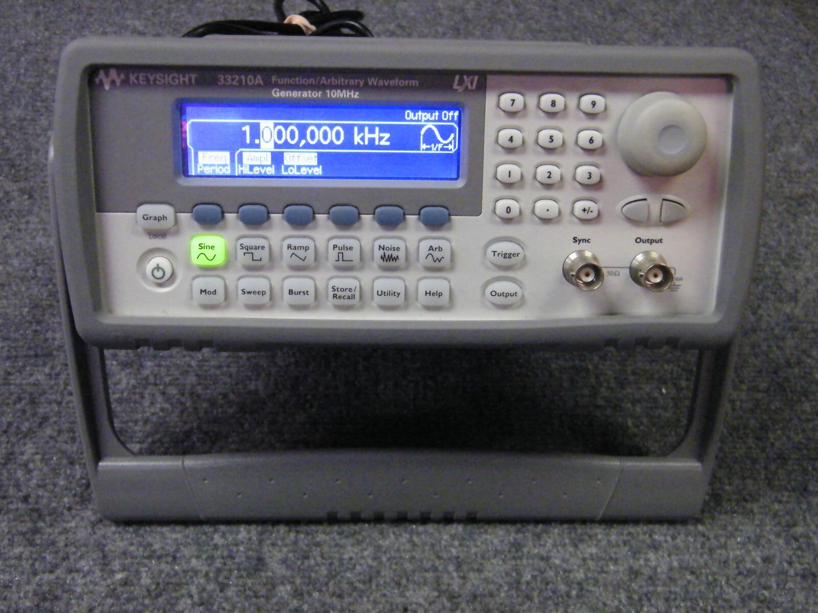 Keysight Agilent 33210A 10Mhz 14bit Precision Function Waveform Signal Generator