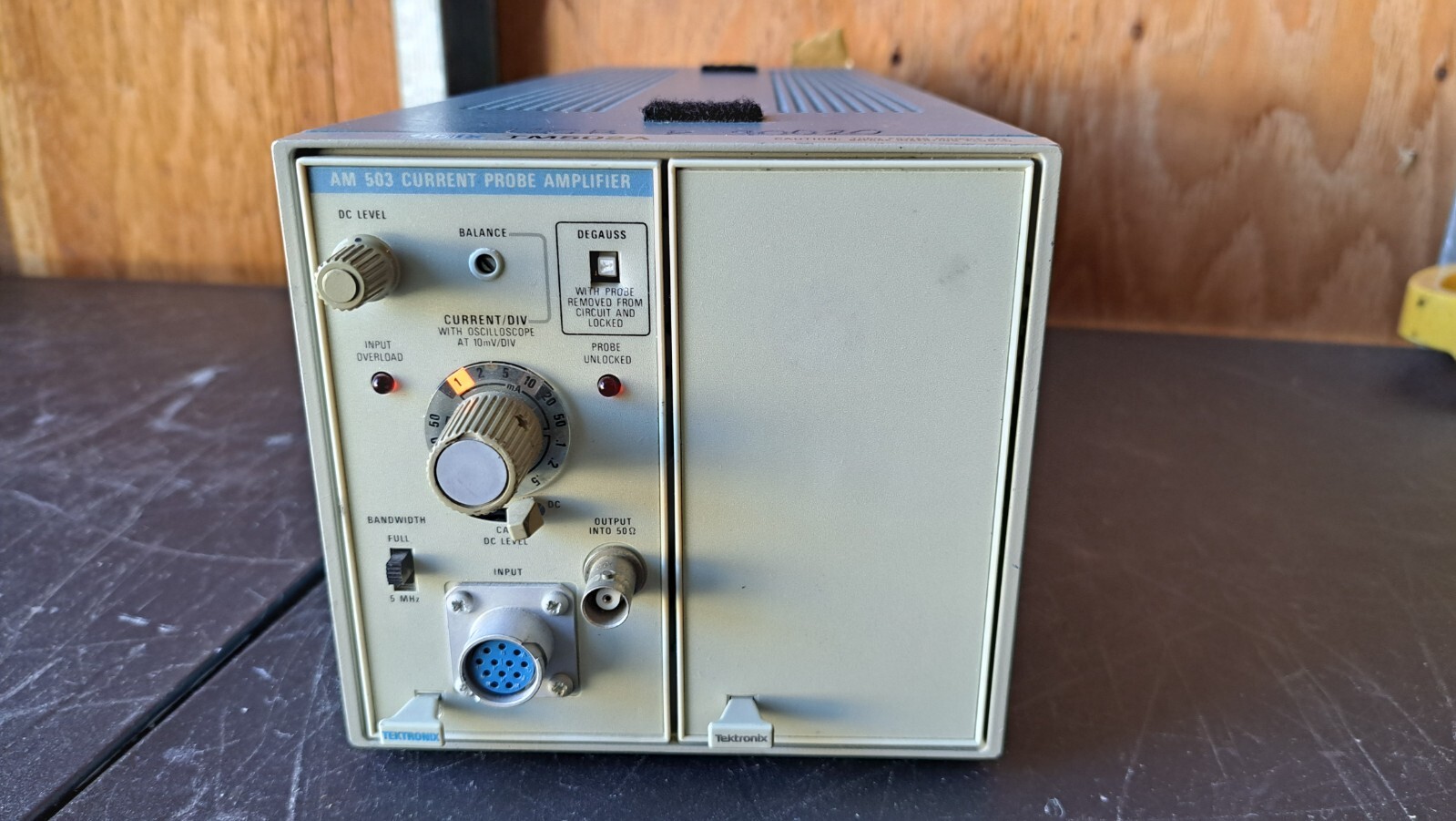 Tektronix AM 503 Current Probe Amplifier with TM502A Chassis