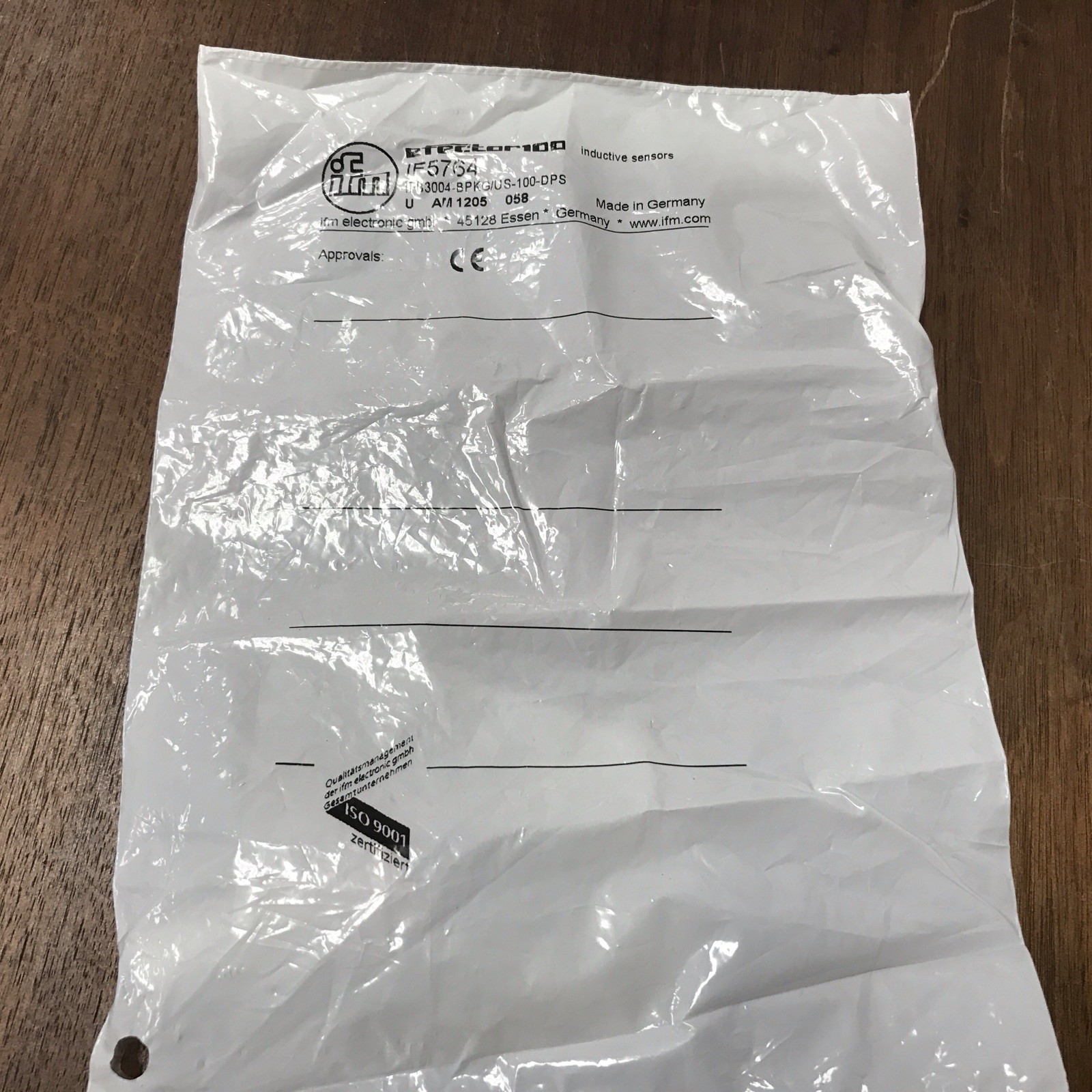 IFM EFector 100 IF5764 IFB3004-BPKG/US-100-DPS Proximity Inductive Sensor