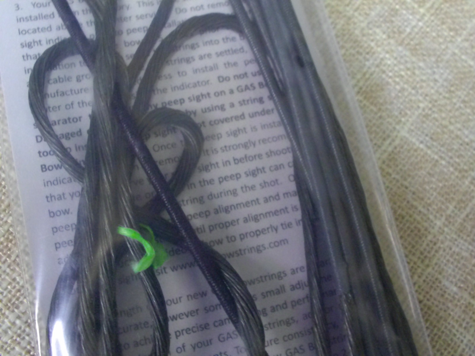 Gas Bowstrings Hoyt Alpha MAX 32 XTS 500 Strings CONTROL BUSS /BLACK