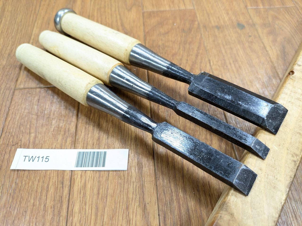 Japanese vintage chisel tataki Nomi Japan Old Vintage 15.9.24mm TW115