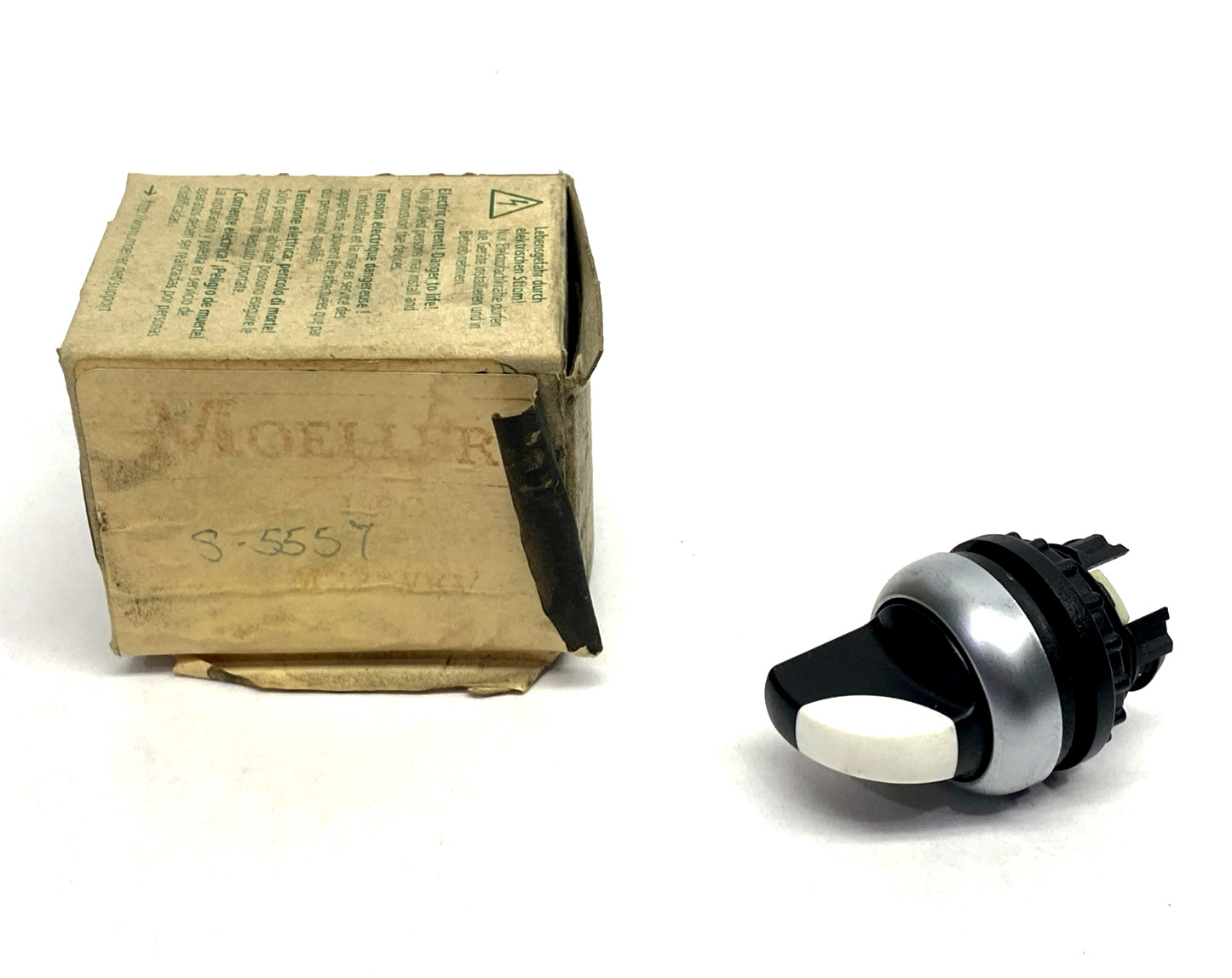 Moeller M22-WKV 2-Position Maintained Selector Switch Operator 22.5mm S-5557