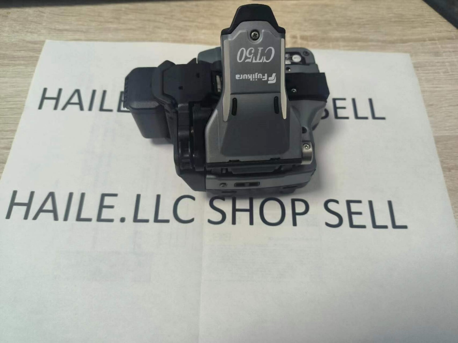 Fujikura CT-50 Optical Fiber Cleaver CT50 comes with fiber optic storage box use