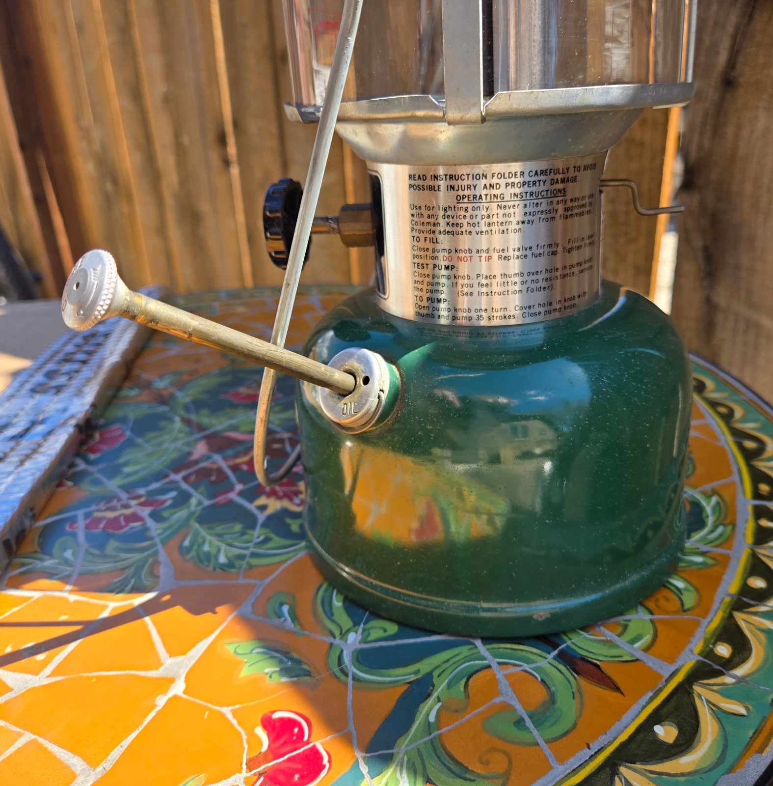 Coleman 1981 Lantern 220K Double Mantle Globe