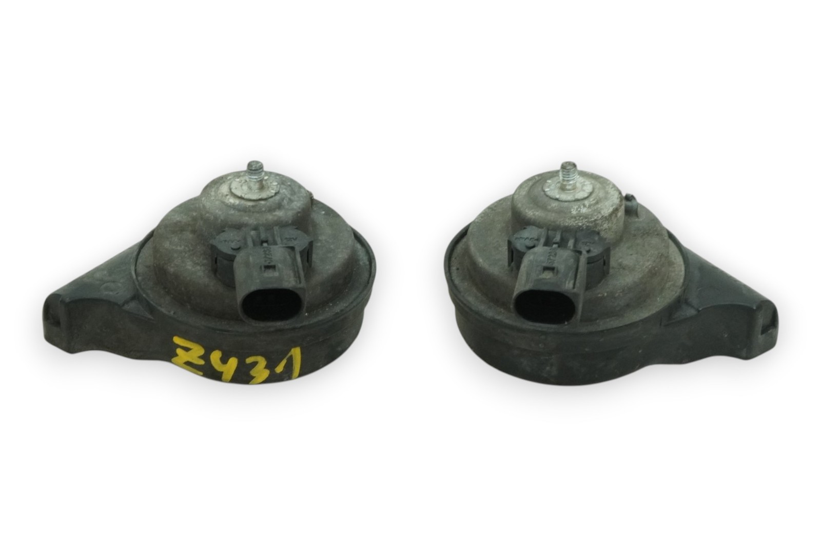 12-18 Mercedes CLS550 CLS63 C218 Horn Signal Pitch High Low Tone A0065428020 OEM