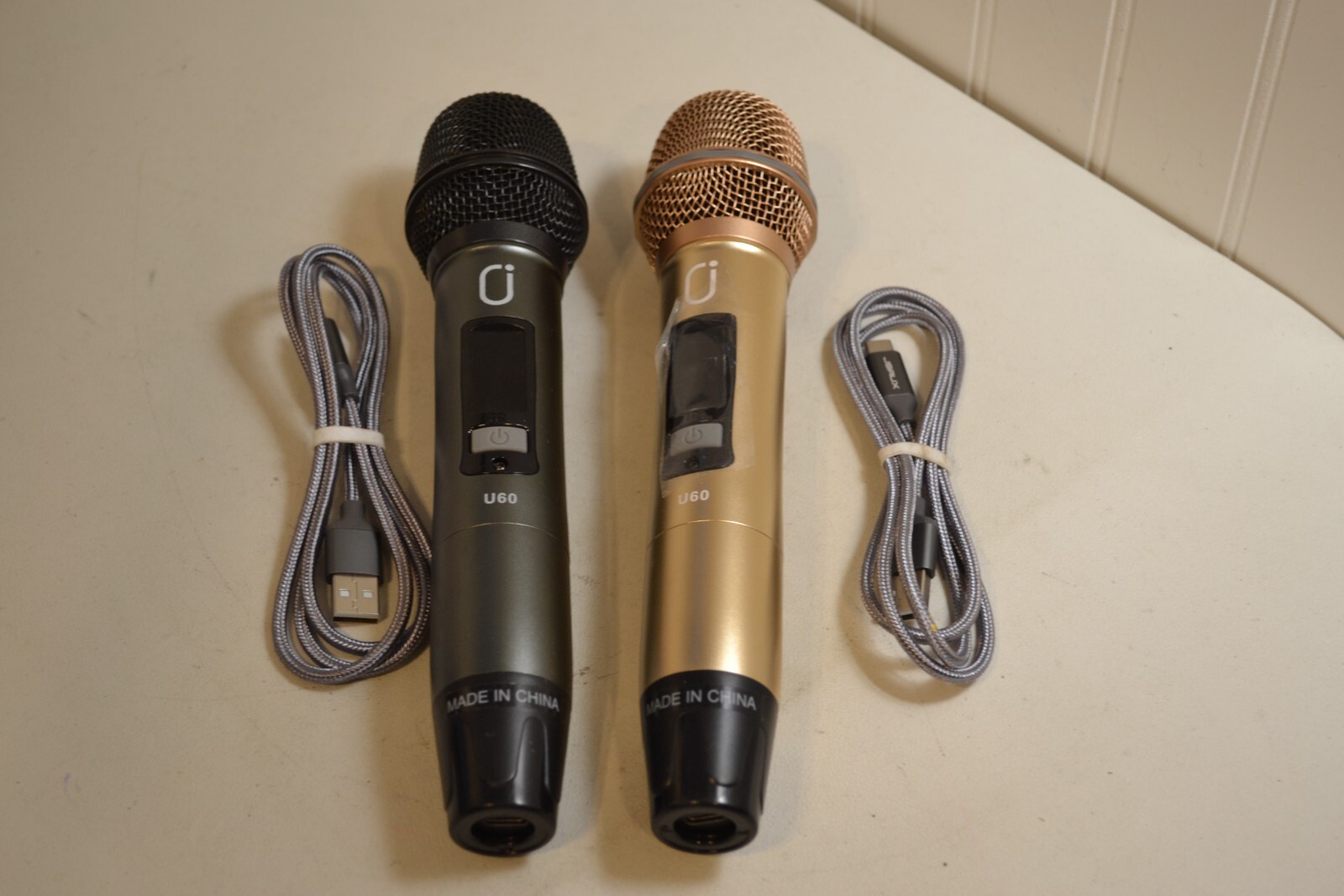 2 PACK - U60 Wireless Microphones (one is rose gold & the other is black)