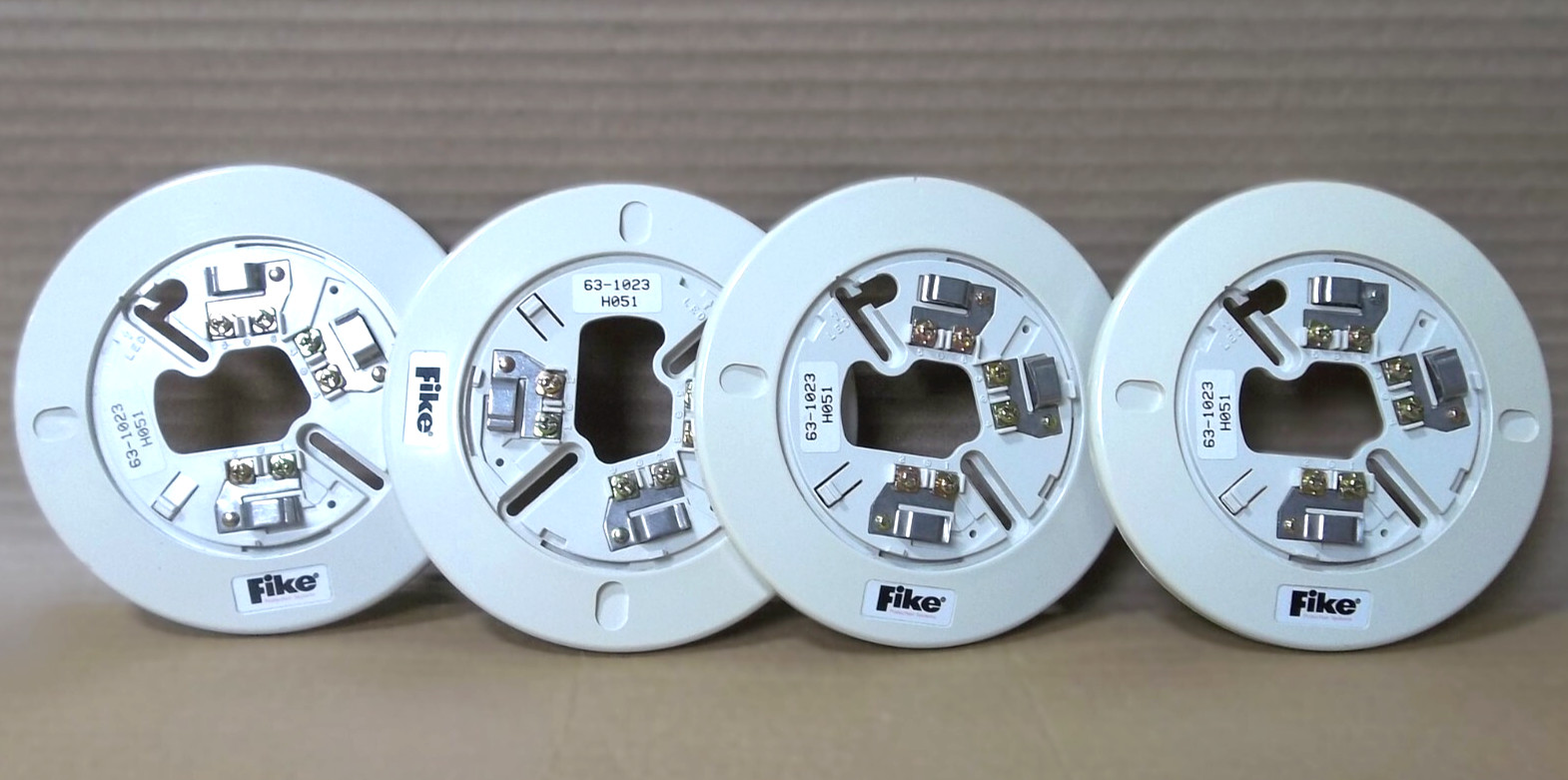 LOT OF 4 FIKE 63-1023 PLUG-IN ANALOG PHOTOELECTRIC 6" SMOKE DETECTOR BASE A-1748