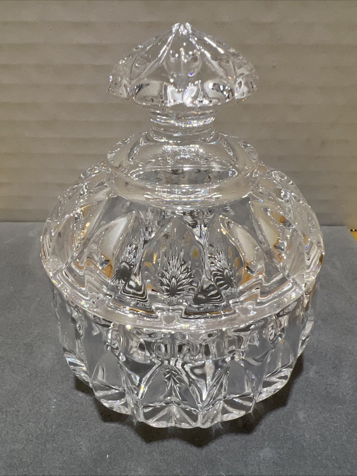 Vintage Round Crystal Trinket Box 4" Tall x 3”Diameter