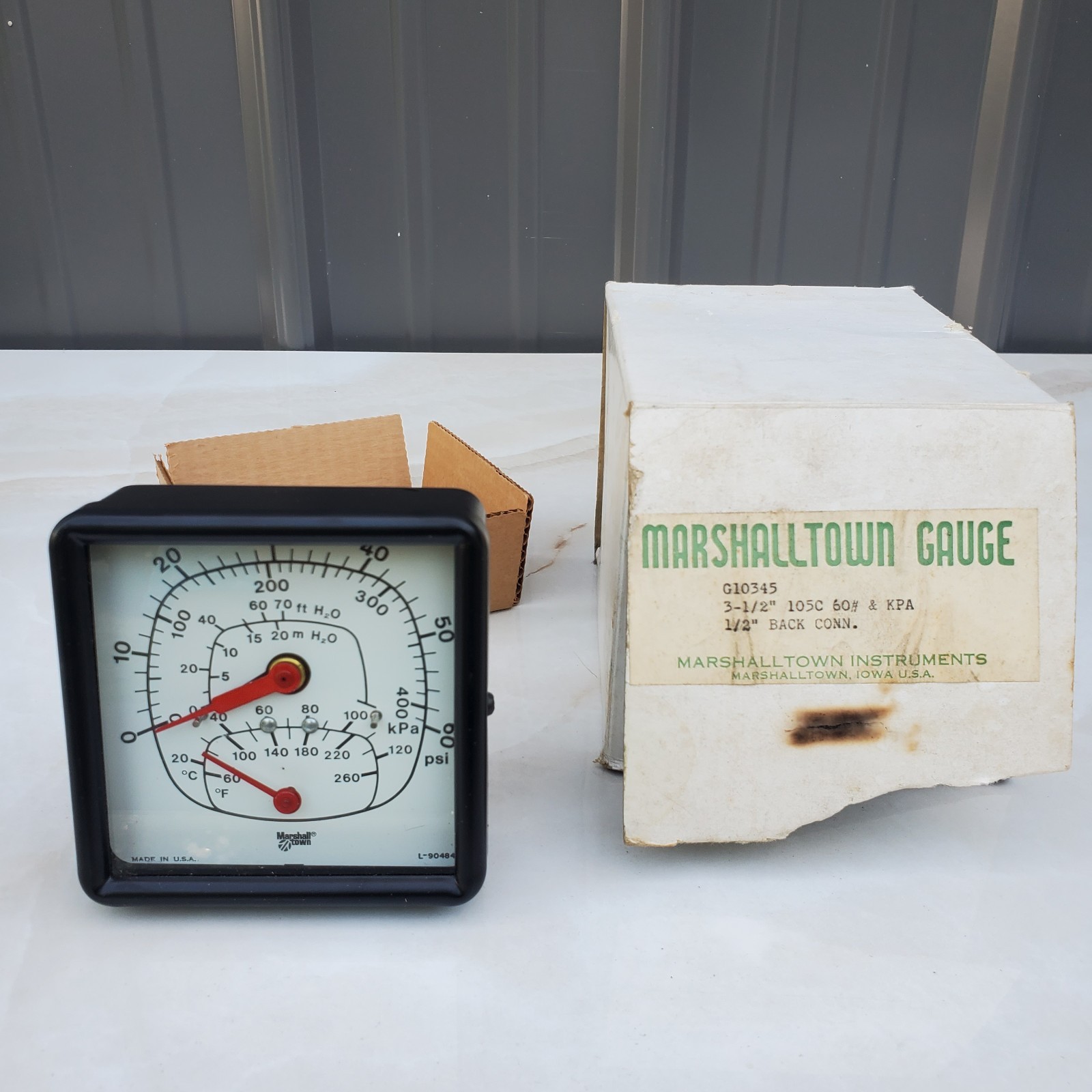 Marshalltown Tridicator Gauge G10345 3-1/2” 105C 60# & KPA 1/2 Connection
