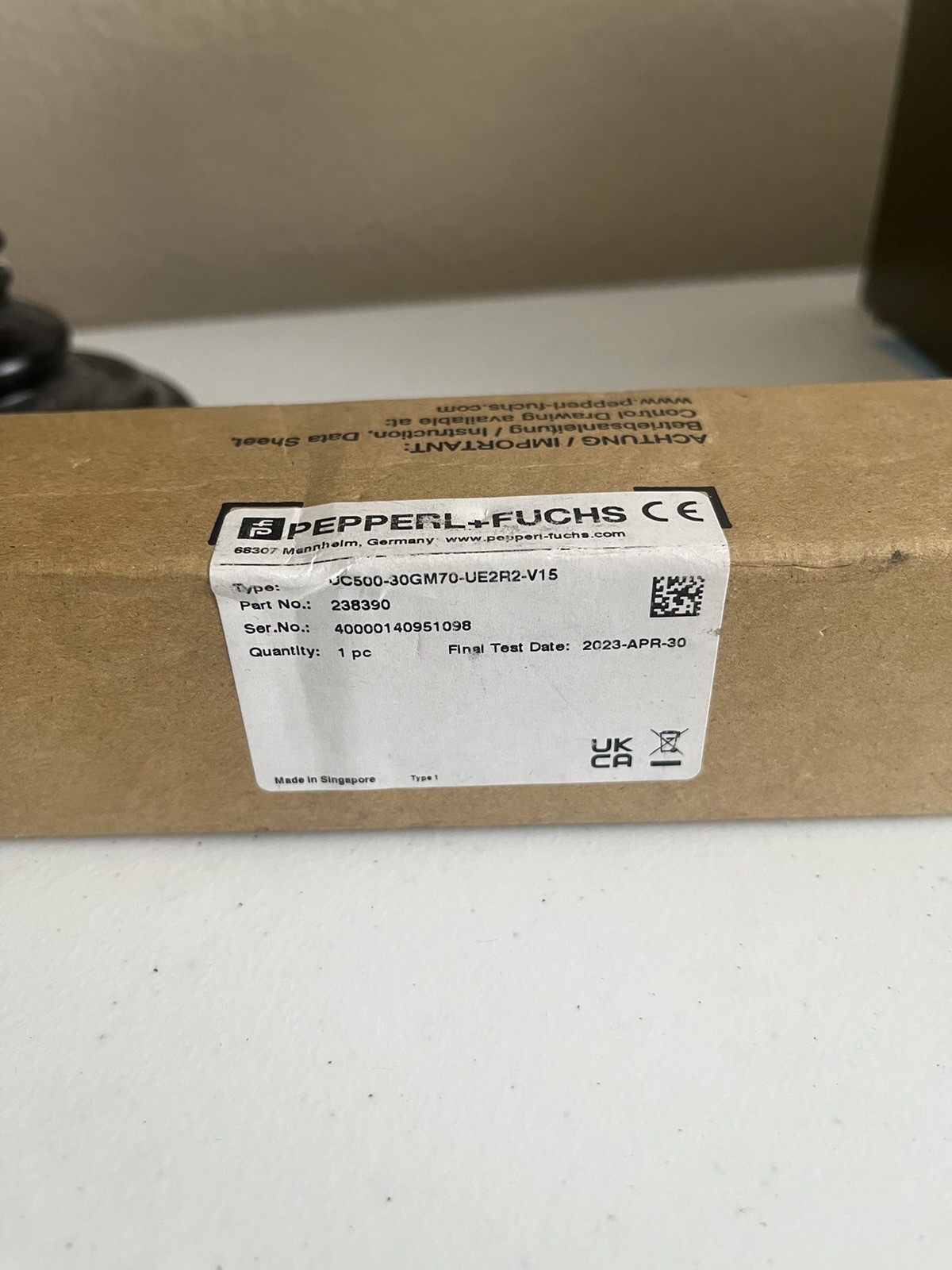 PEPPERL+FUCHS UC500-30GM70-UE2R2-V15 Proximity Sensor