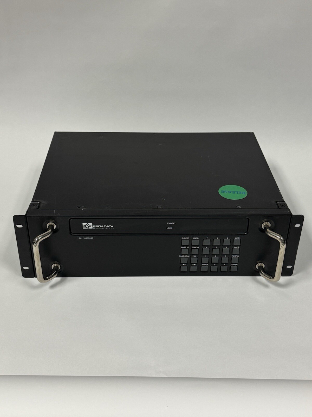 Broadata LBS 16×16 Modular Multi-Format Matrix 8 Port DVI Card LBS-1616-W20