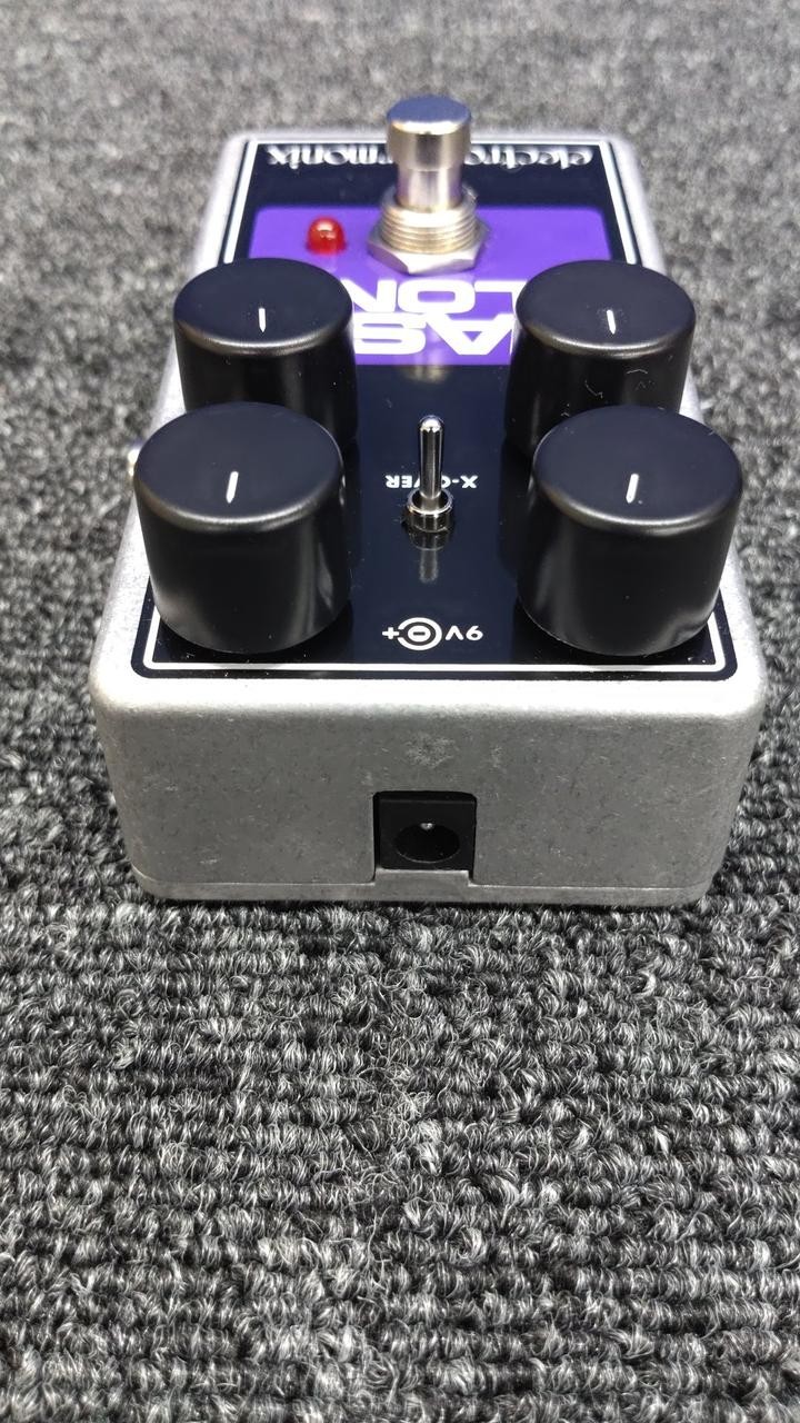 Electro-Harmonix Effects Pedal Bass Clone