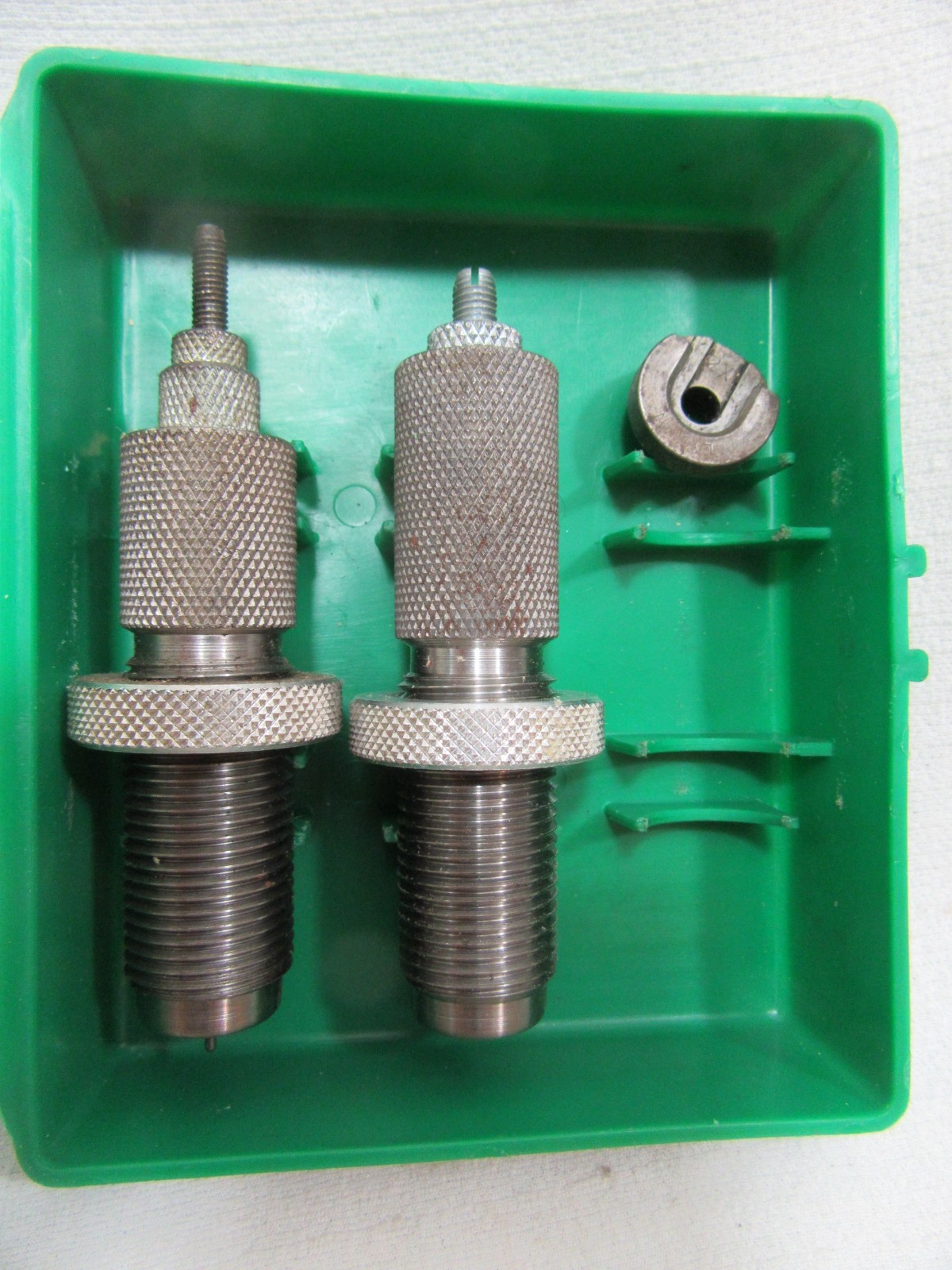 RCBS Reloading Dies 6mm Remington W/ #2 SHELL HOLDER