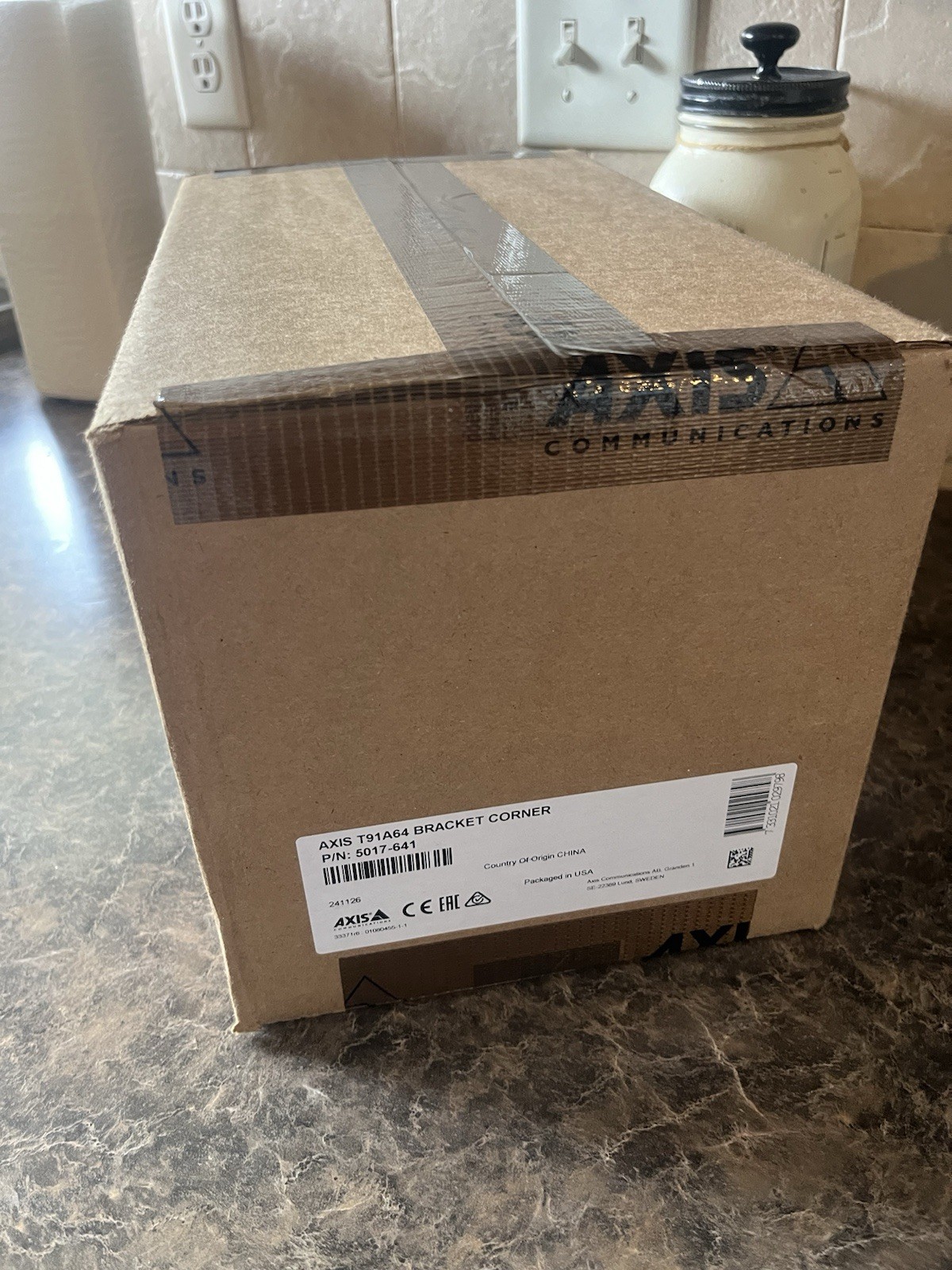 NEW - Axis Communications T91A64 Camera Corner Bracket 5017-641