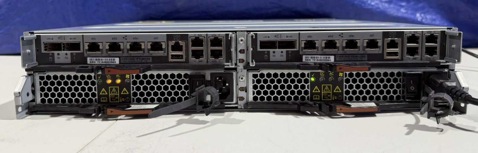NetApp NAJ-1502 Expansion Shelf Disk 12x LFF 2x Controllers IOM12 #3 See Desc.