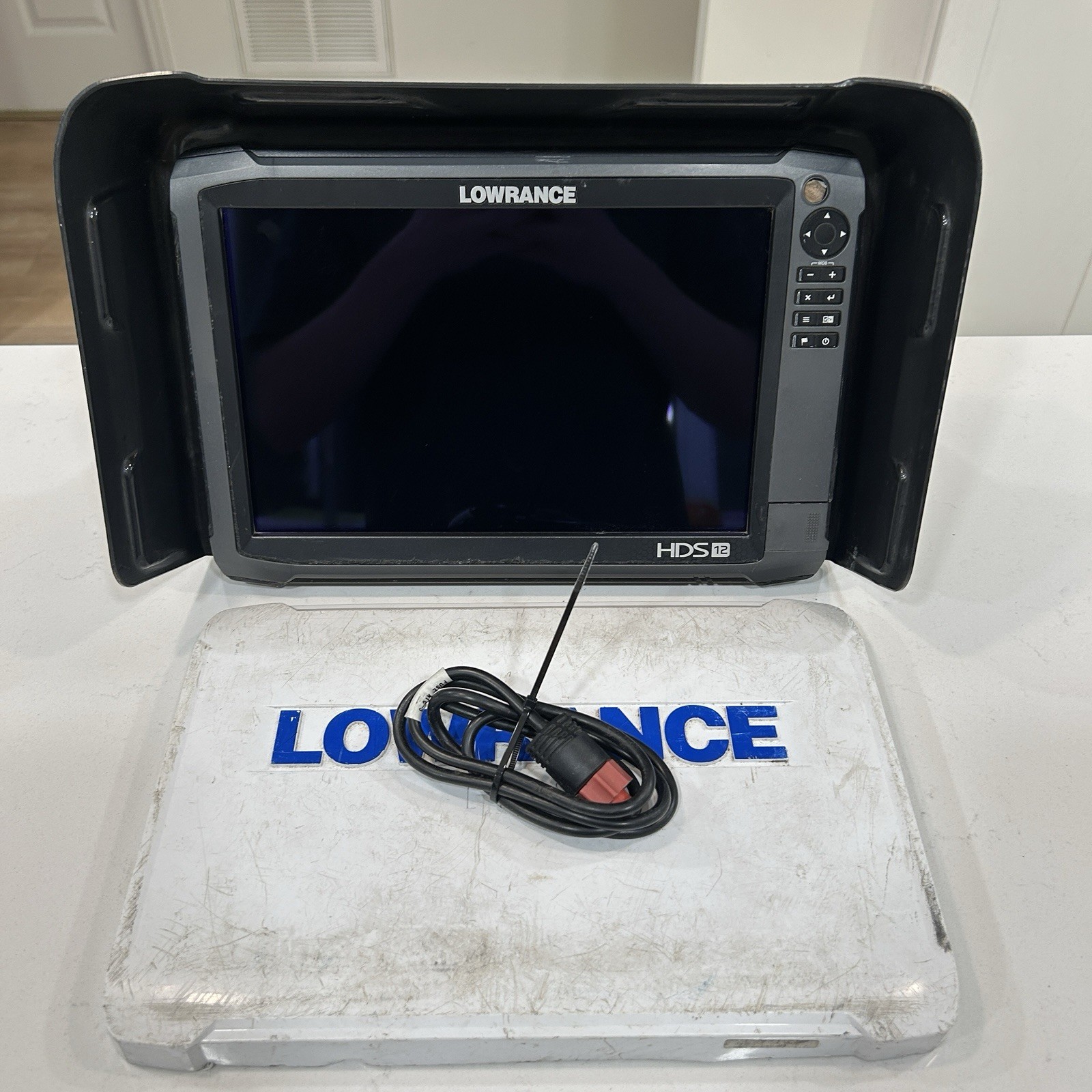 Lowrance Carbon HDS 12 Head Unit With Suncover Mount And Power Cord