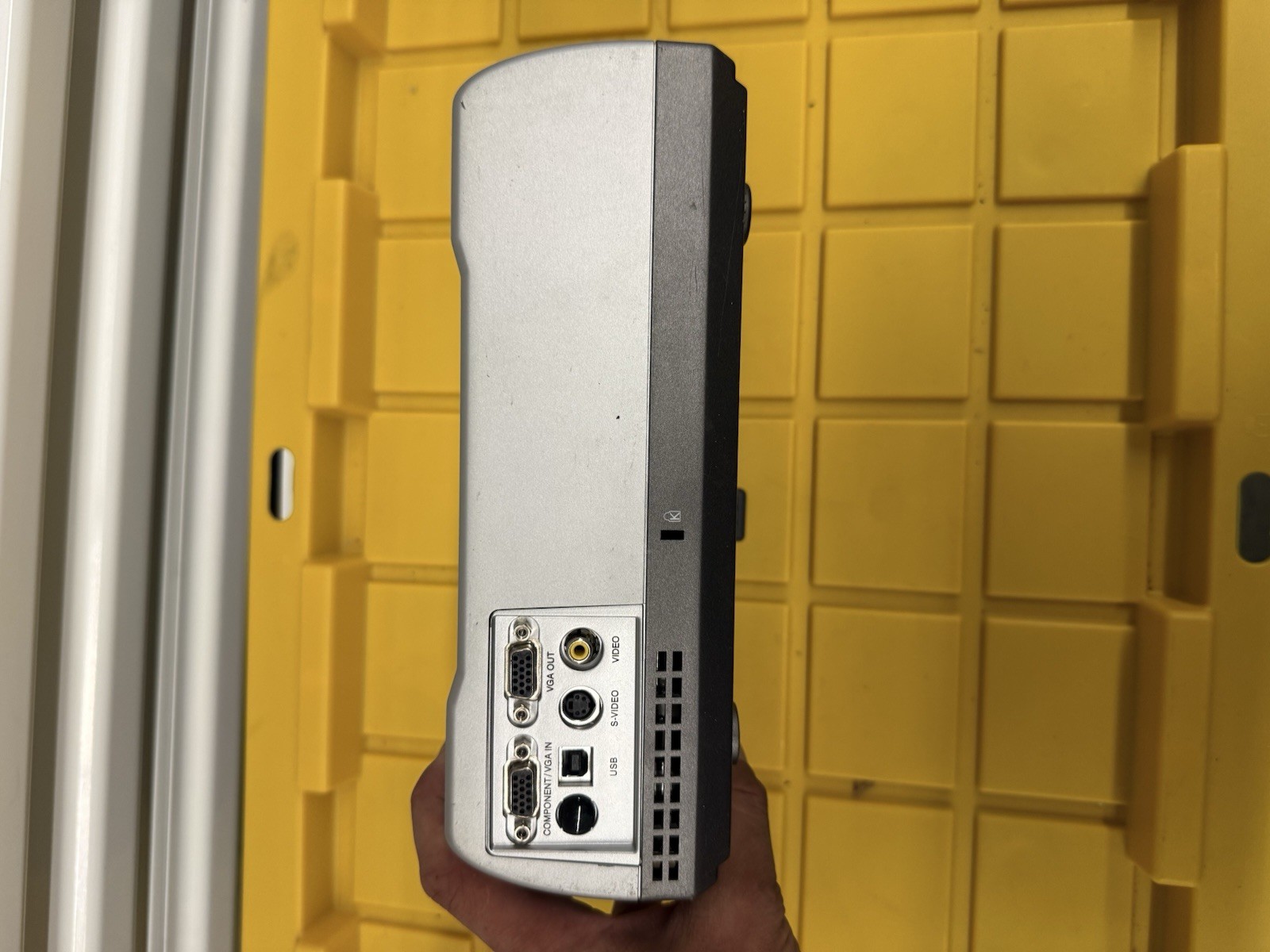 Optoma EzPro 731