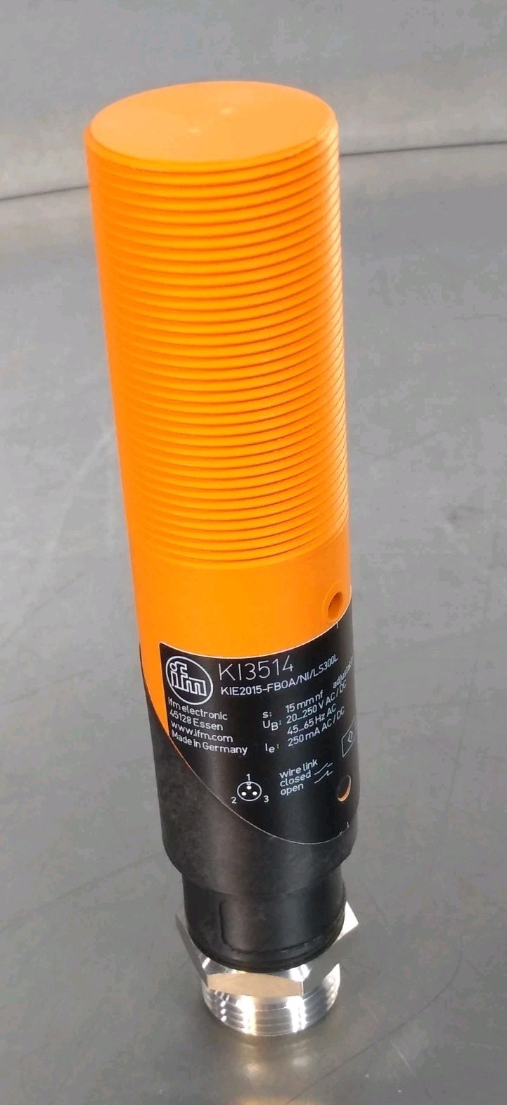 IFM KI3514 Capacitive Sensor Adjustable                                 Loc5E3/6