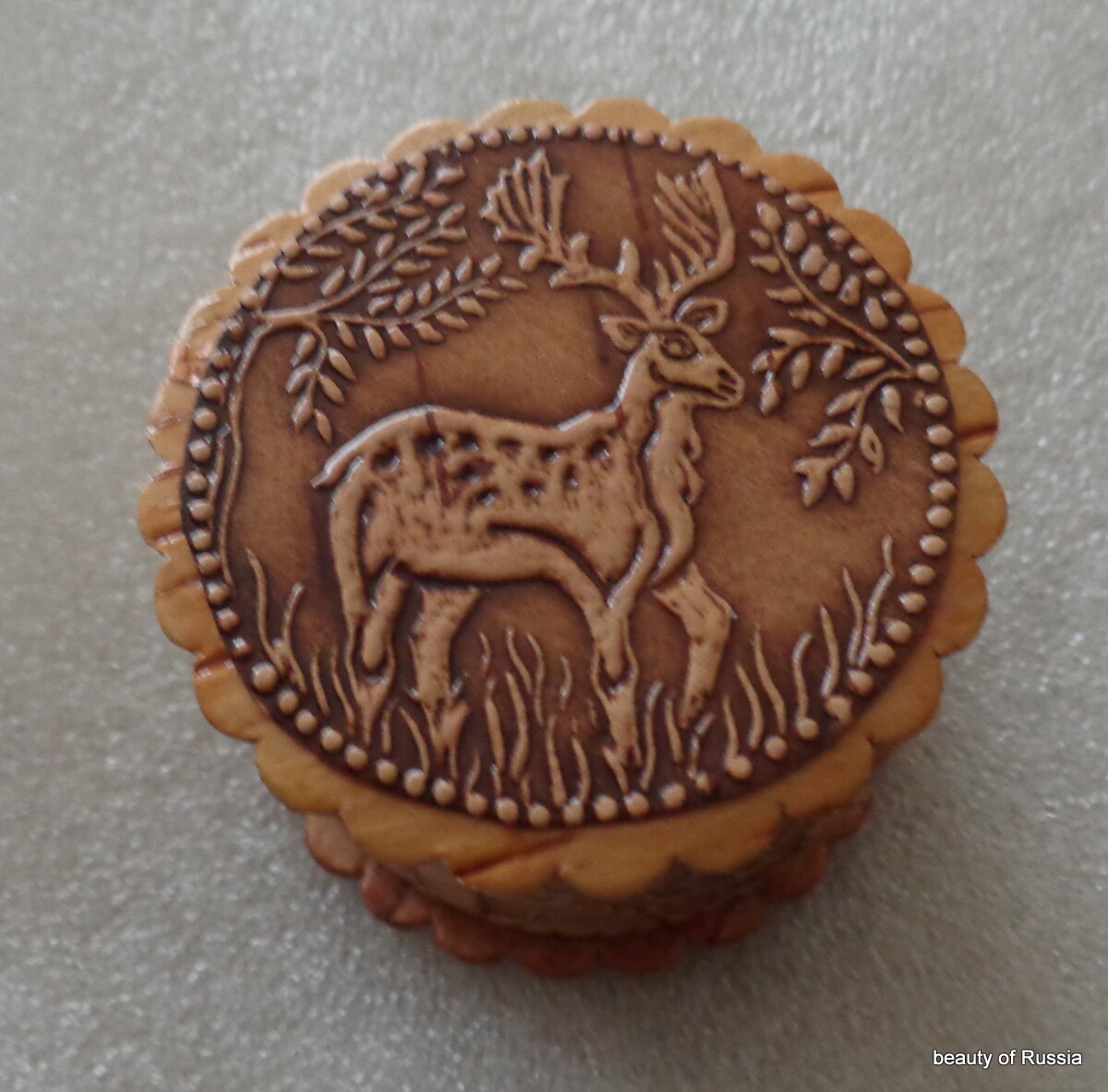 Russian  ''deer''   box   made of wood / birch /  1.7x 1.3 inches