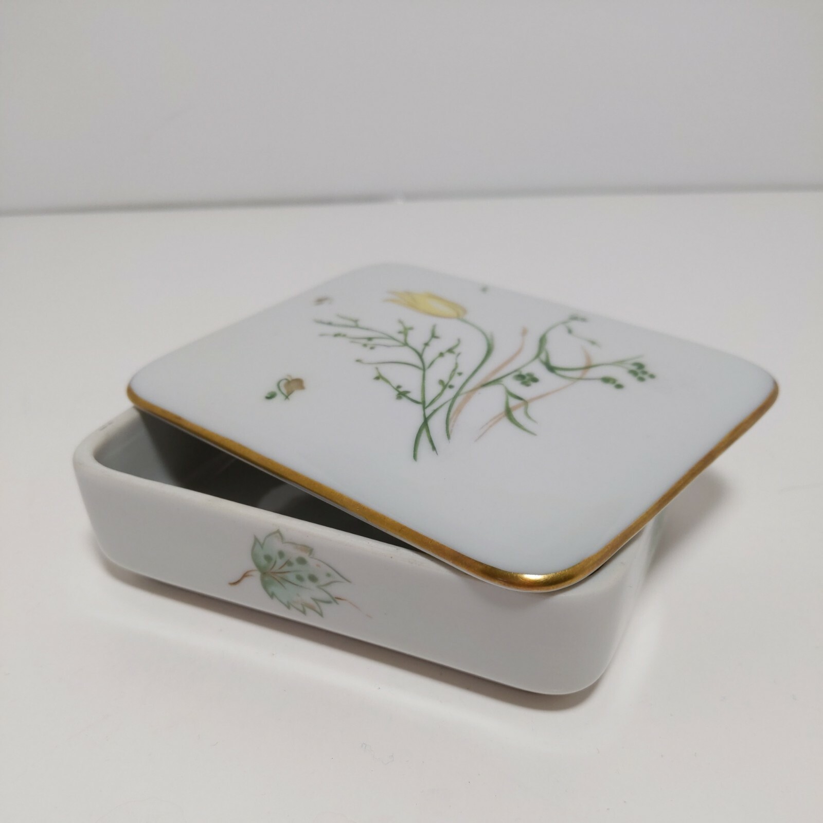 Stonegate Spring Breeze Bavarian Trinket Box Germany Vintage