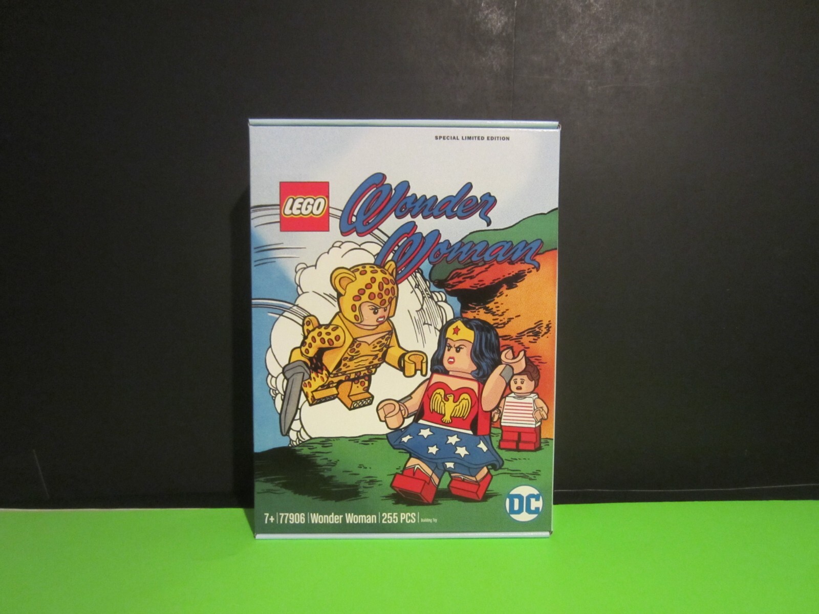 Lego 2020 SDCC DC Super Hero Girls Wonder Woman Cheetah 77906 Brand New!