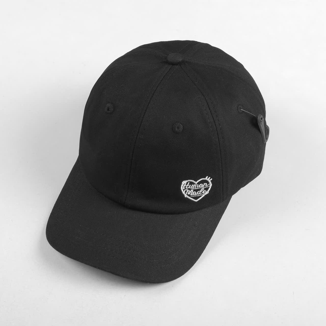 HUMAN MADE 6-Panel Linen Black Cap Heart Logo Strapback - HM29GD046