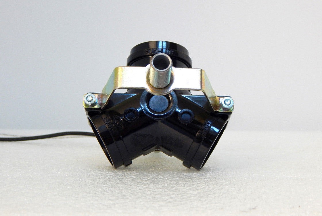 3-Light Phenolic Medium Base Cluster Socket (Switchless)