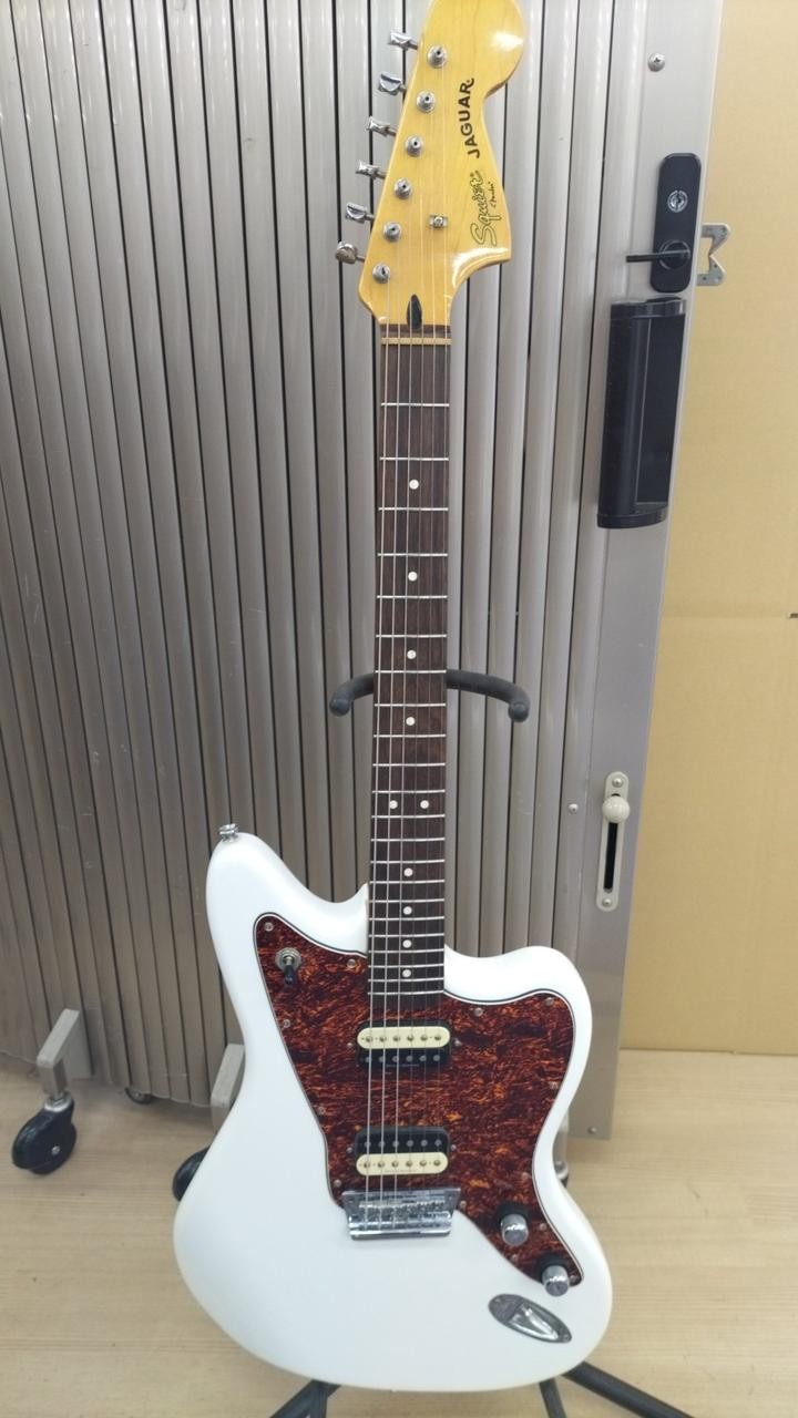 SQUIER VATAGE MOD JAGER electric guitar