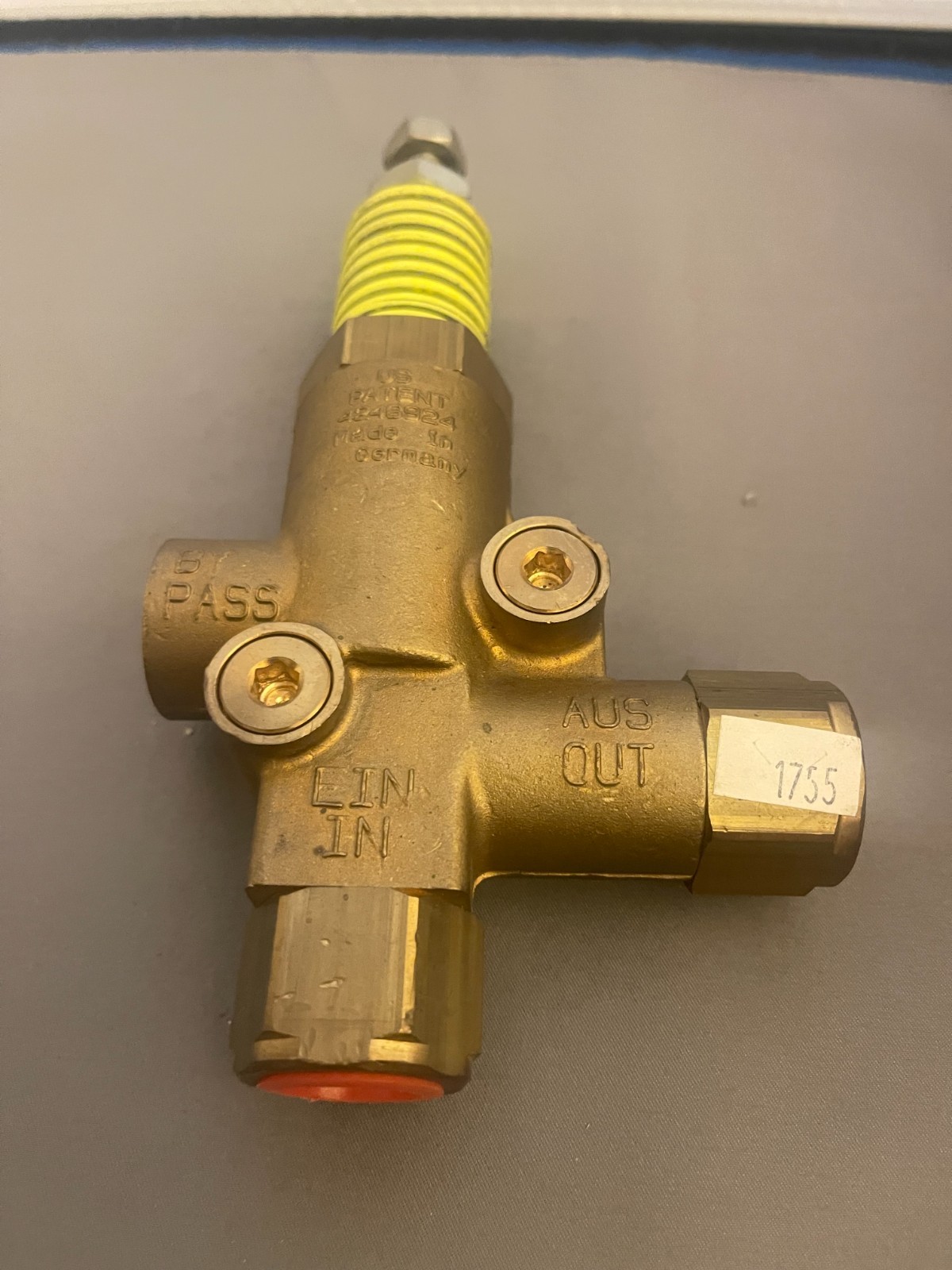 GIANT PRESSURE ACTUATED UNLOADER VALVE  22911A 1400 MAX PSI 13 MAX GPM (NEW)