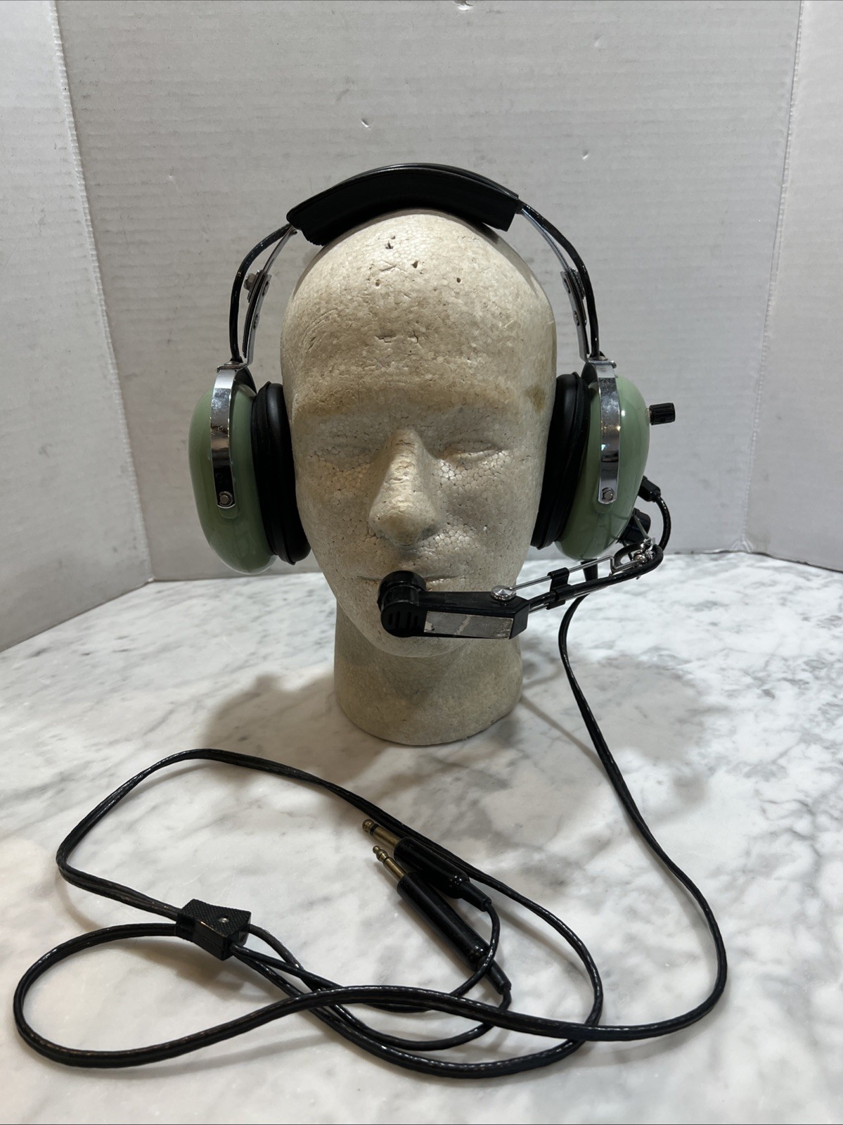 David Clark Company MODEL H10-40 Aviation Communication Headset Mic M1/DC