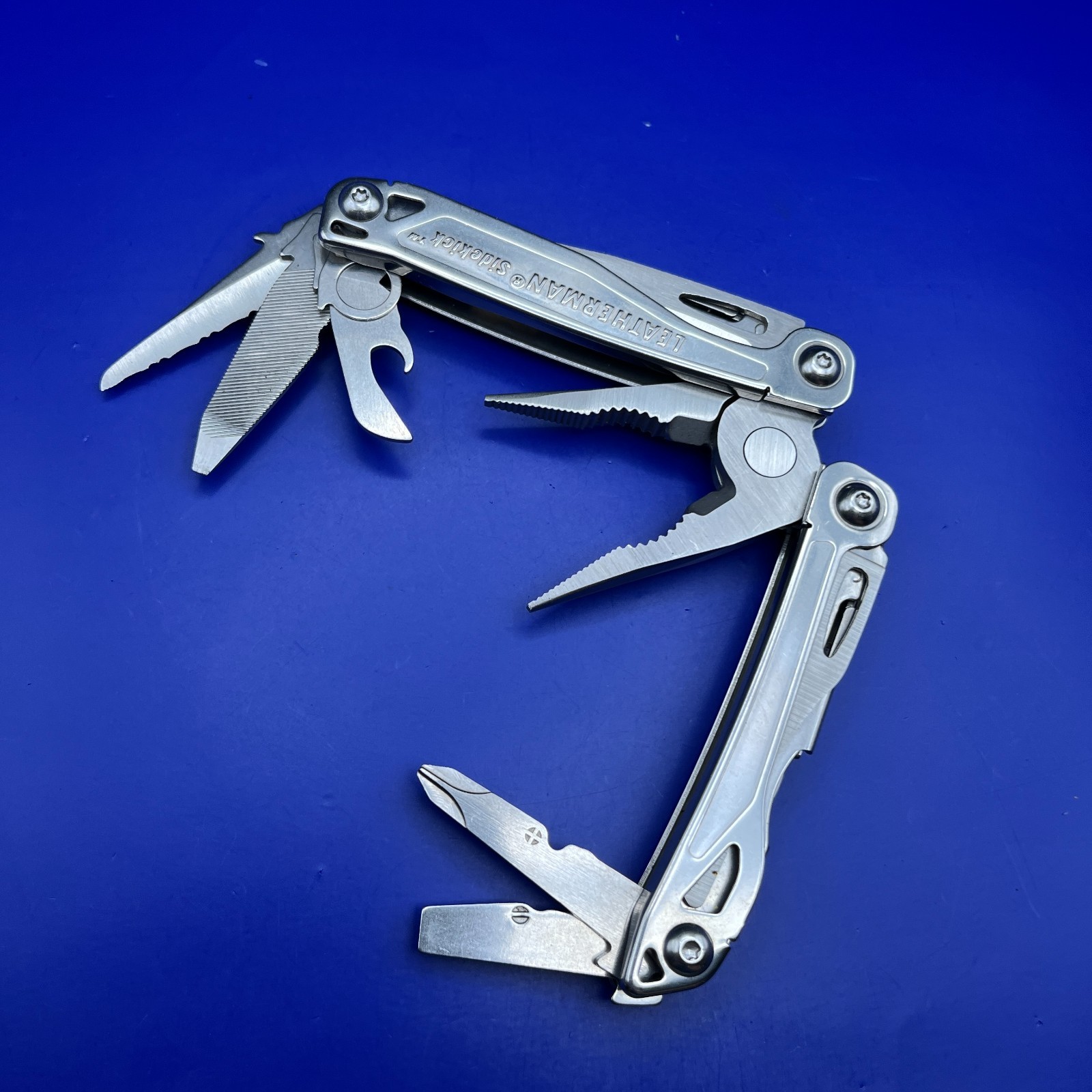 Leatherman Sidekick Multi-Tool, Knife, Pliers, Saw, Stainless