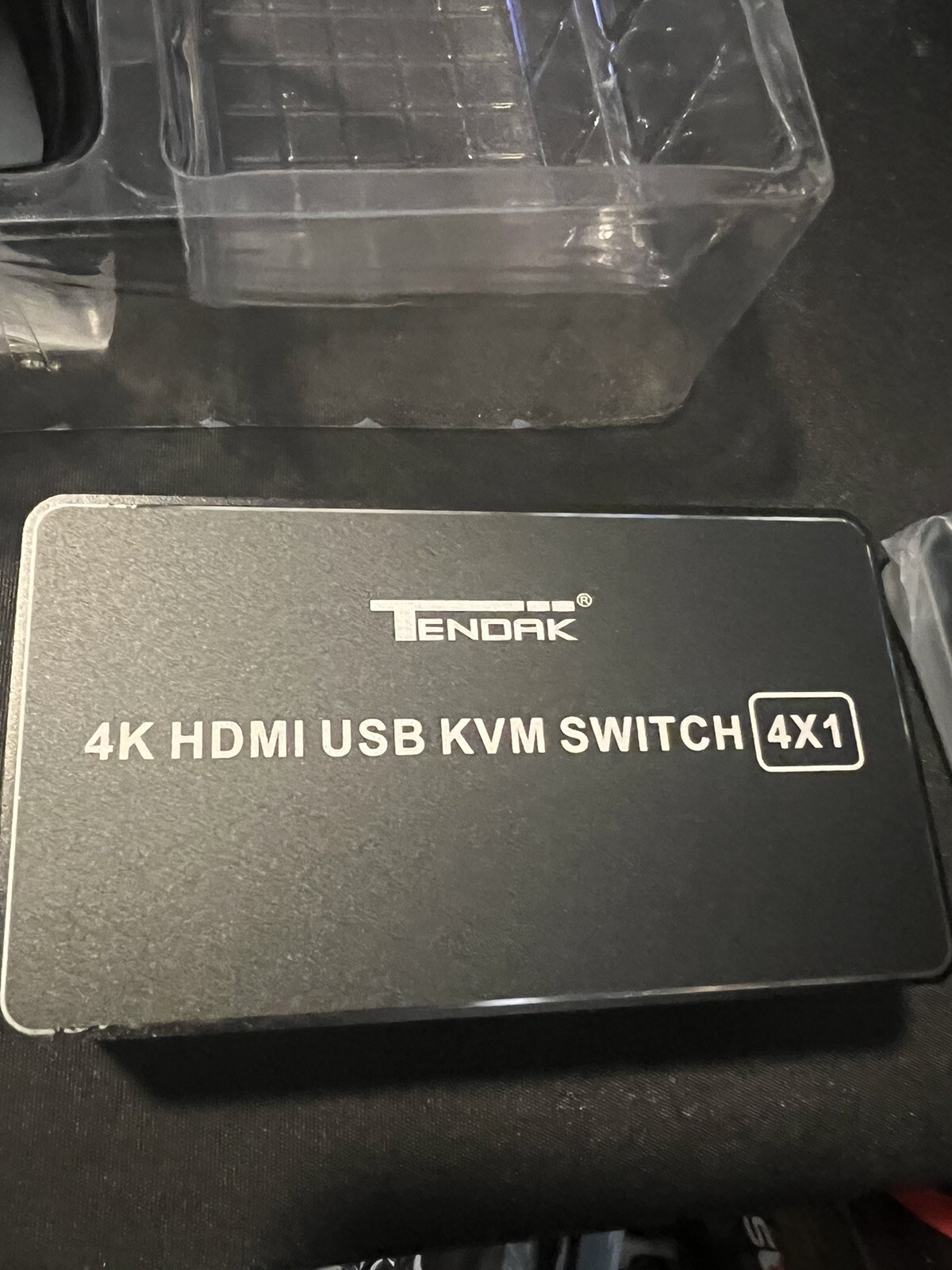 Tendak 4K HDMI USB KVM 4 in 1 Out Switch-Brand New