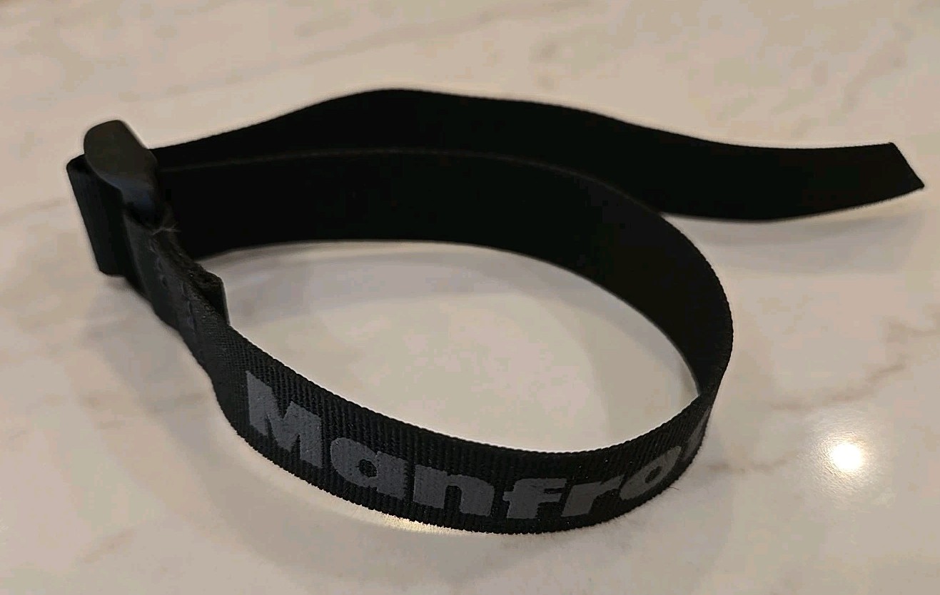 Original Genuine Manfrotto R558,01 Strap for Tripods Monopods